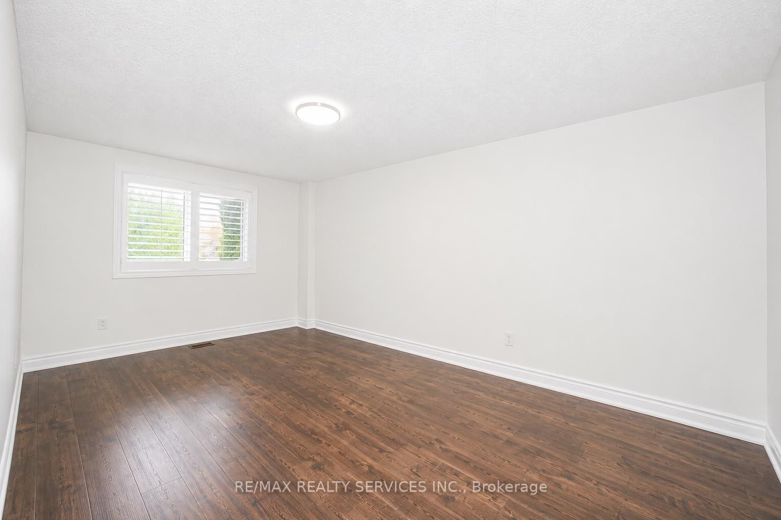 Photo 31 of 14 Conover Court, Brampton, Brampton South — HOMEH