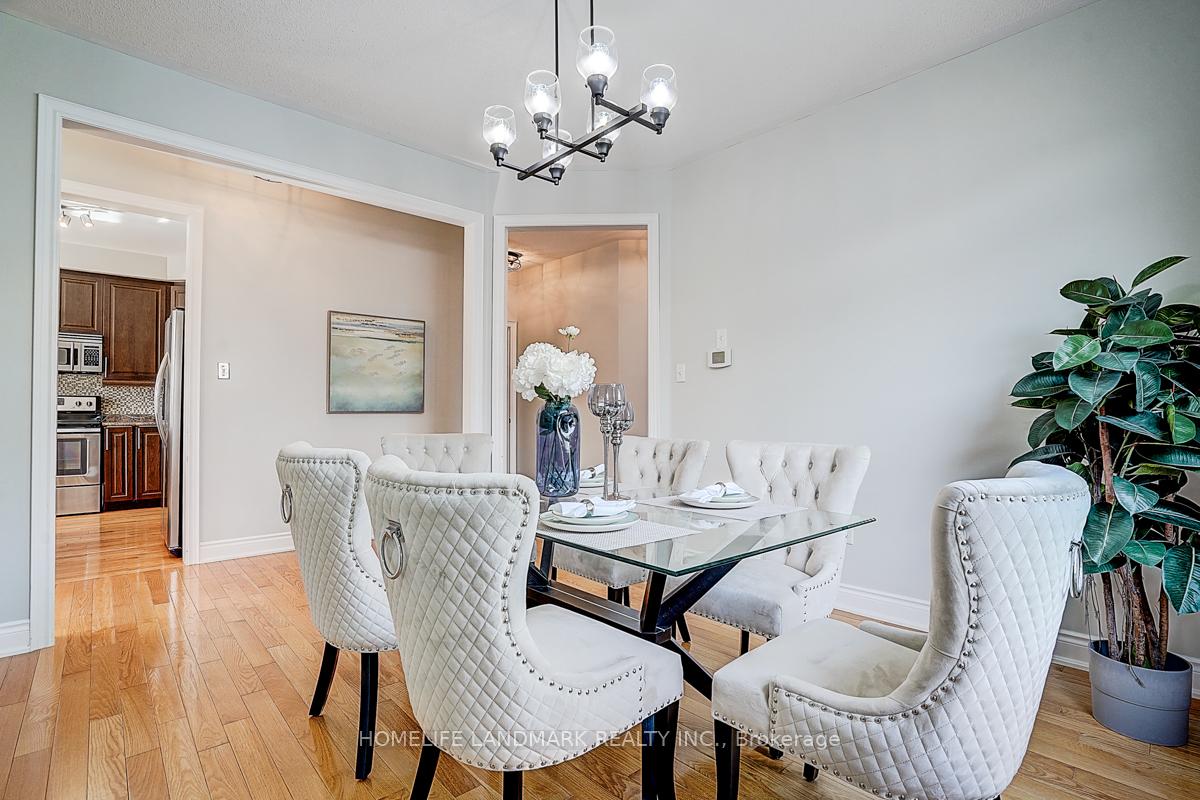 Photo 6 of 110 Winchester Terrace, Barrie, Innis-Shore — HOMEH
