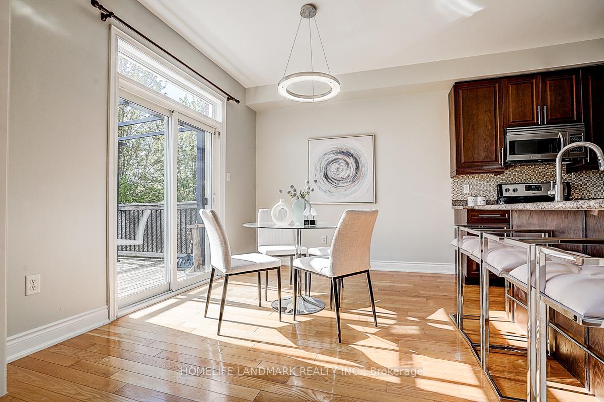 Photo 12 of 110 Winchester Terrace, Barrie, Innis-Shore — HOMEH
