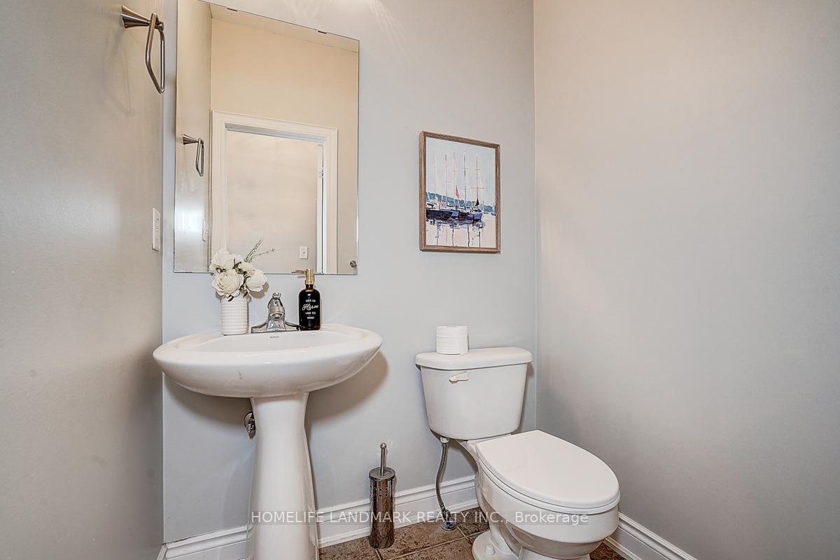 Photo 17 of 110 Winchester Terrace, Barrie, Innis-Shore — HOMEH