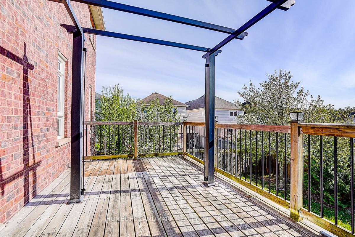 Photo 31 of 110 Winchester Terrace, Barrie, Innis-Shore — HOMEH
