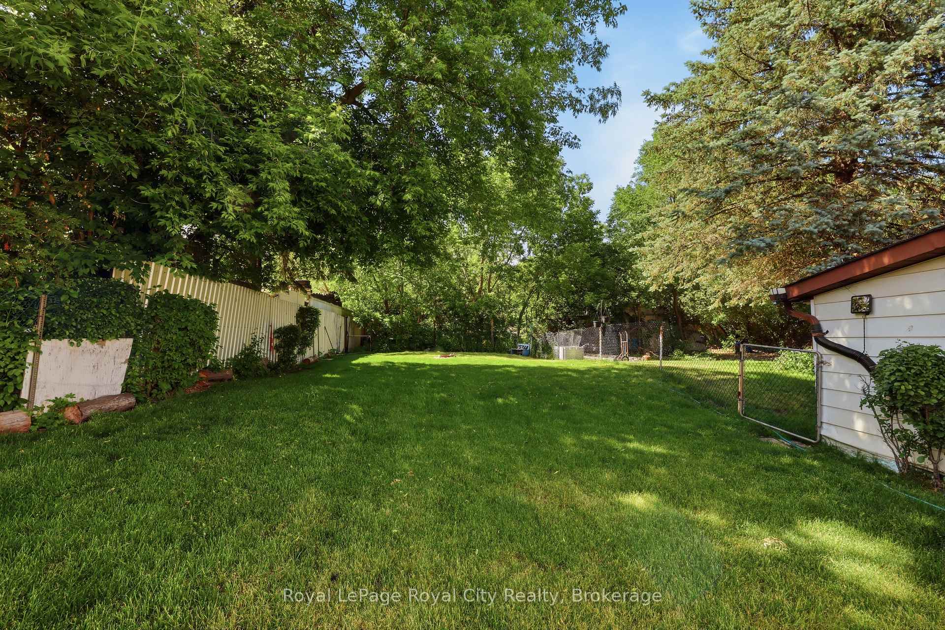 Photo 9 of 96 Beaumont Crescent, Guelph, Grange Road — HOMEH