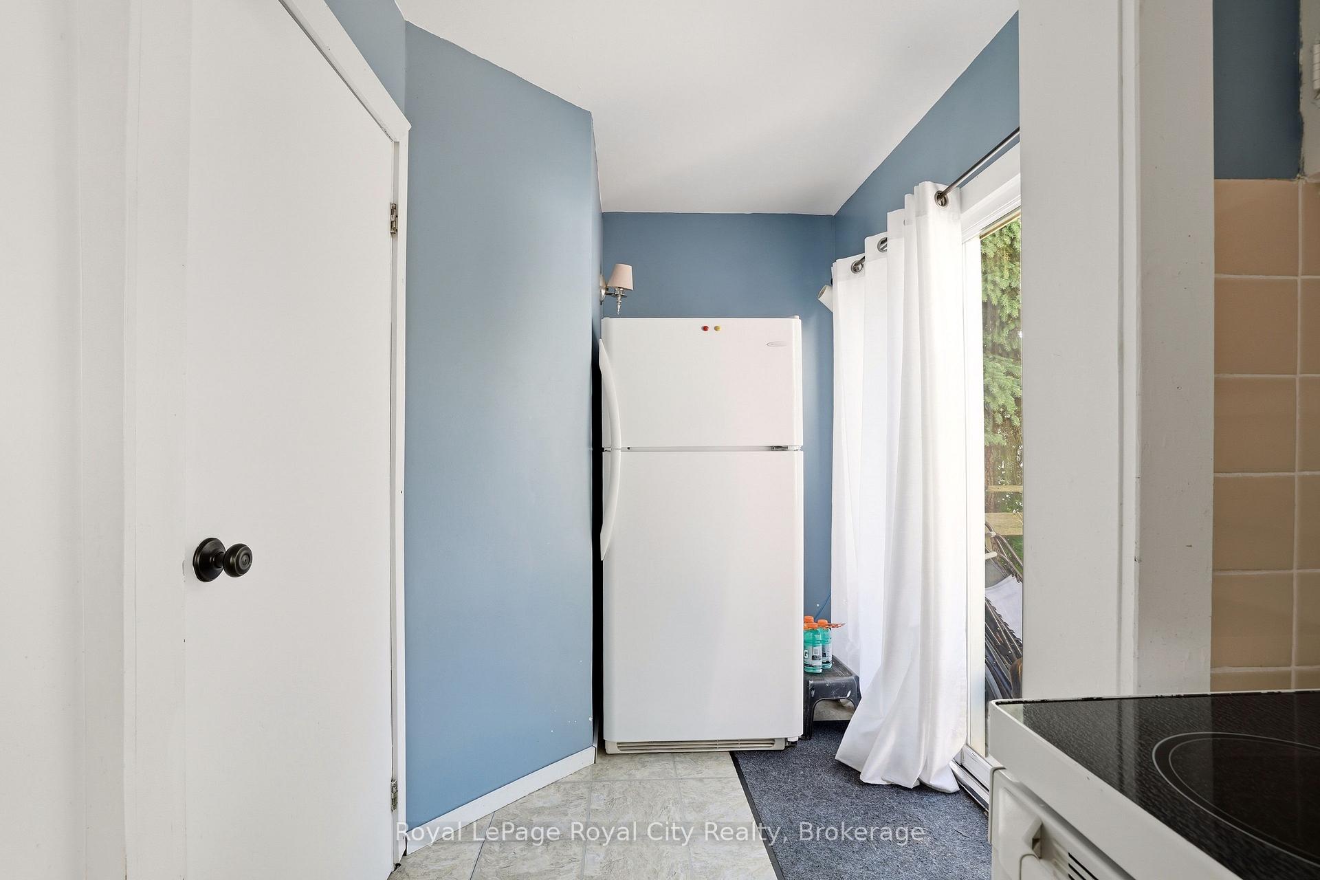 Photo 14 of 96 Beaumont Crescent, Guelph, Grange Road — HOMEH
