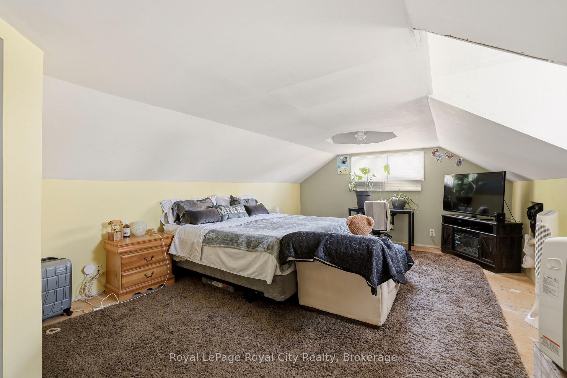 Photo 22 of 96 Beaumont Crescent, Guelph, Grange Road — HOMEH