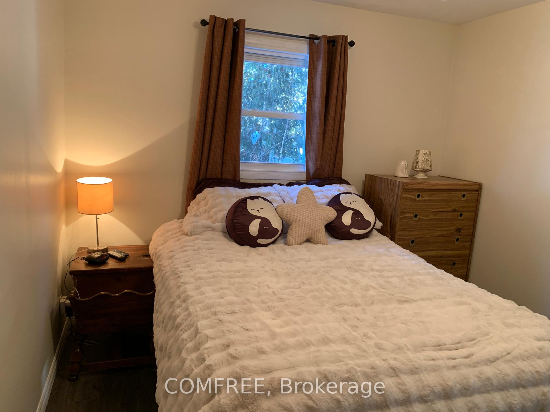 Photo 13 of 39 Lake Street, South Algonquin — HOMEH