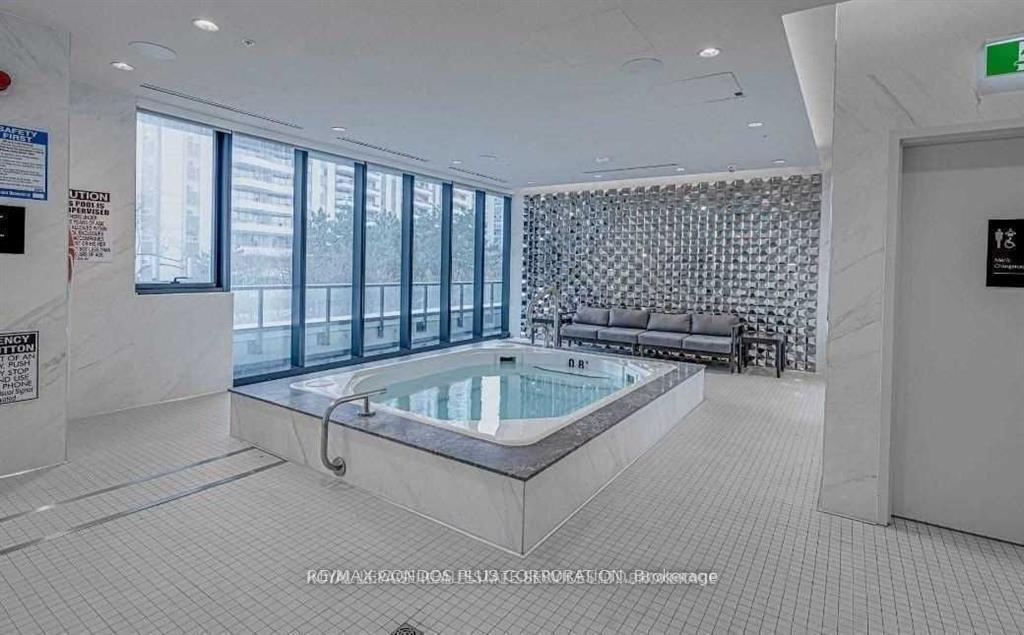 Photo 3 of Unit 1415, 585 Bloor Street E, Toronto, North St. James Town — HOMEH