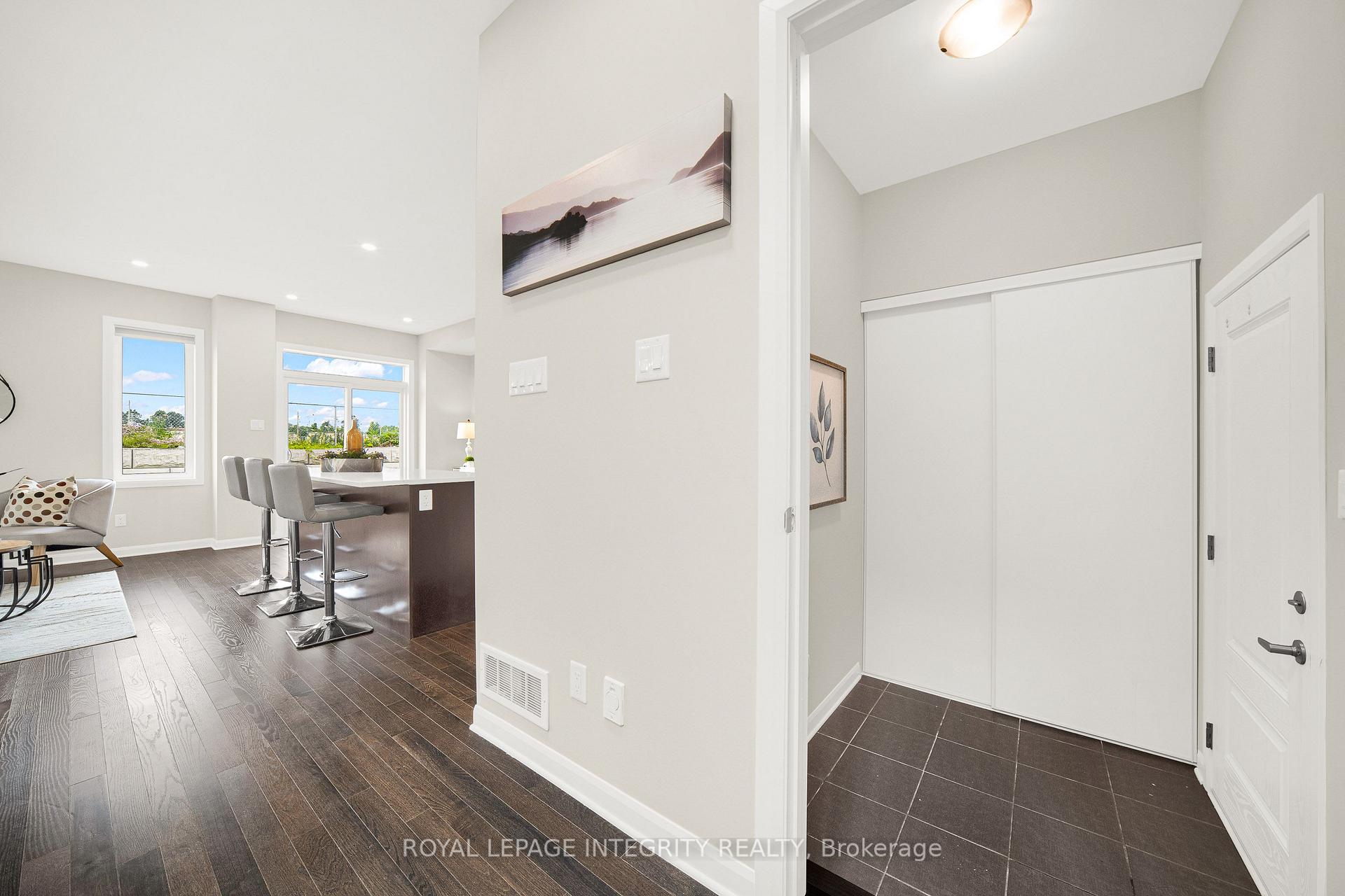 Photo 5 of 185 Bending Way, Ottawa, Barrhaven - Hearts Desire — HOMEH
