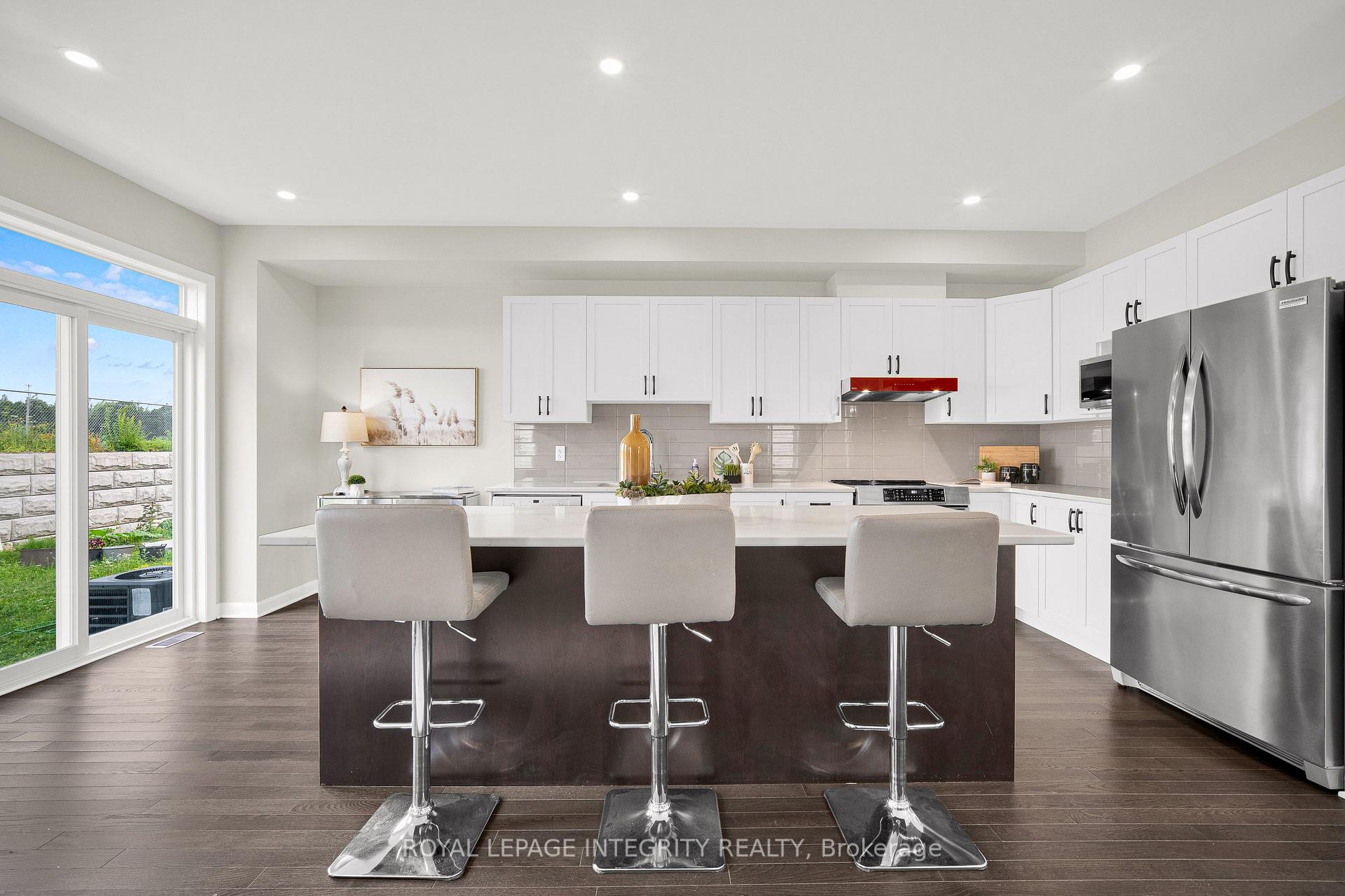 Photo 9 of 185 Bending Way, Ottawa, Barrhaven - Hearts Desire — HOMEH