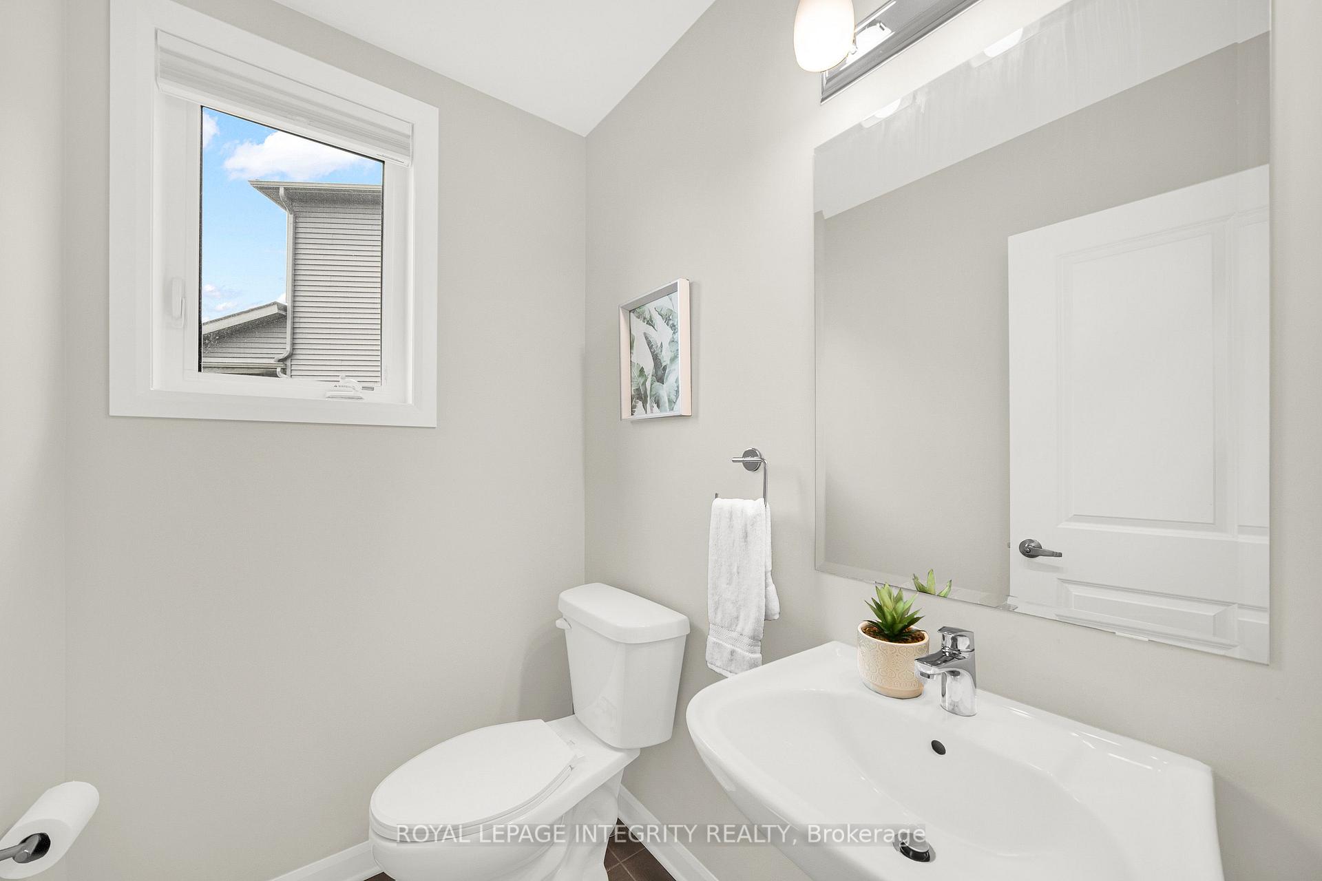 Photo 19 of 185 Bending Way, Ottawa, Barrhaven - Hearts Desire — HOMEH