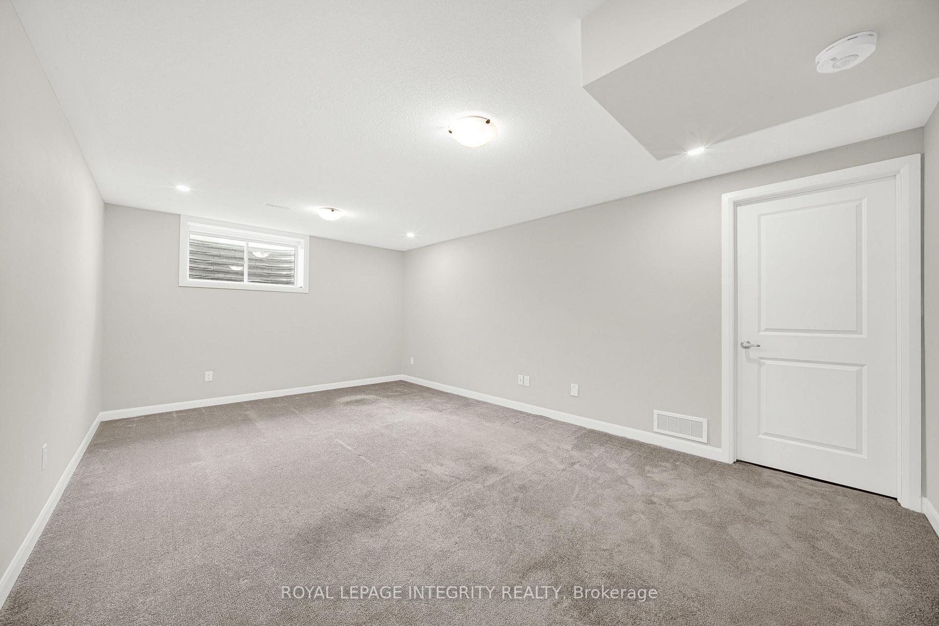 Photo 33 of 185 Bending Way, Ottawa, Barrhaven - Hearts Desire — HOMEH