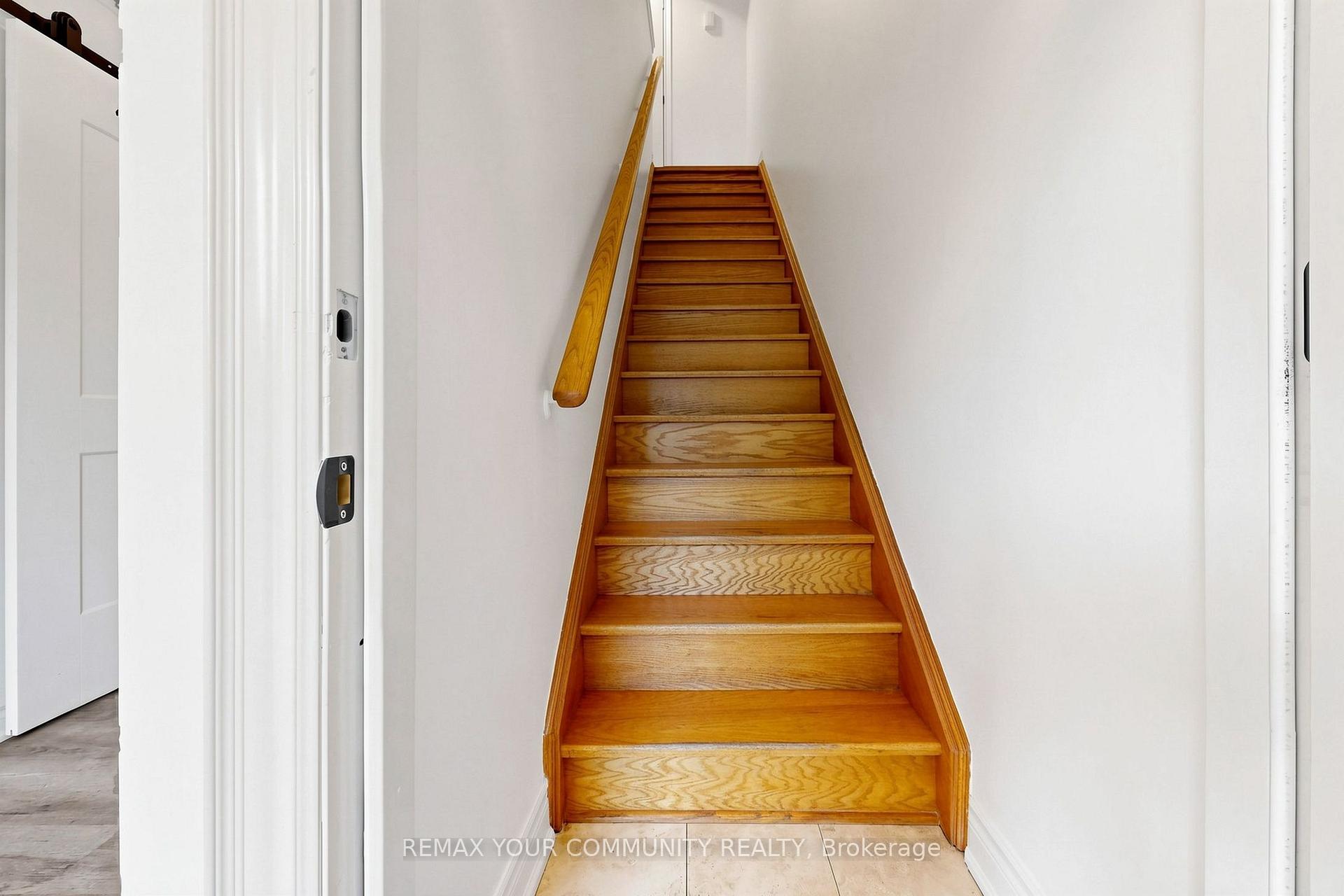 Photo 13 of 2298 Major Mackenzie Drive, Vaughan, Maple — HOMEH