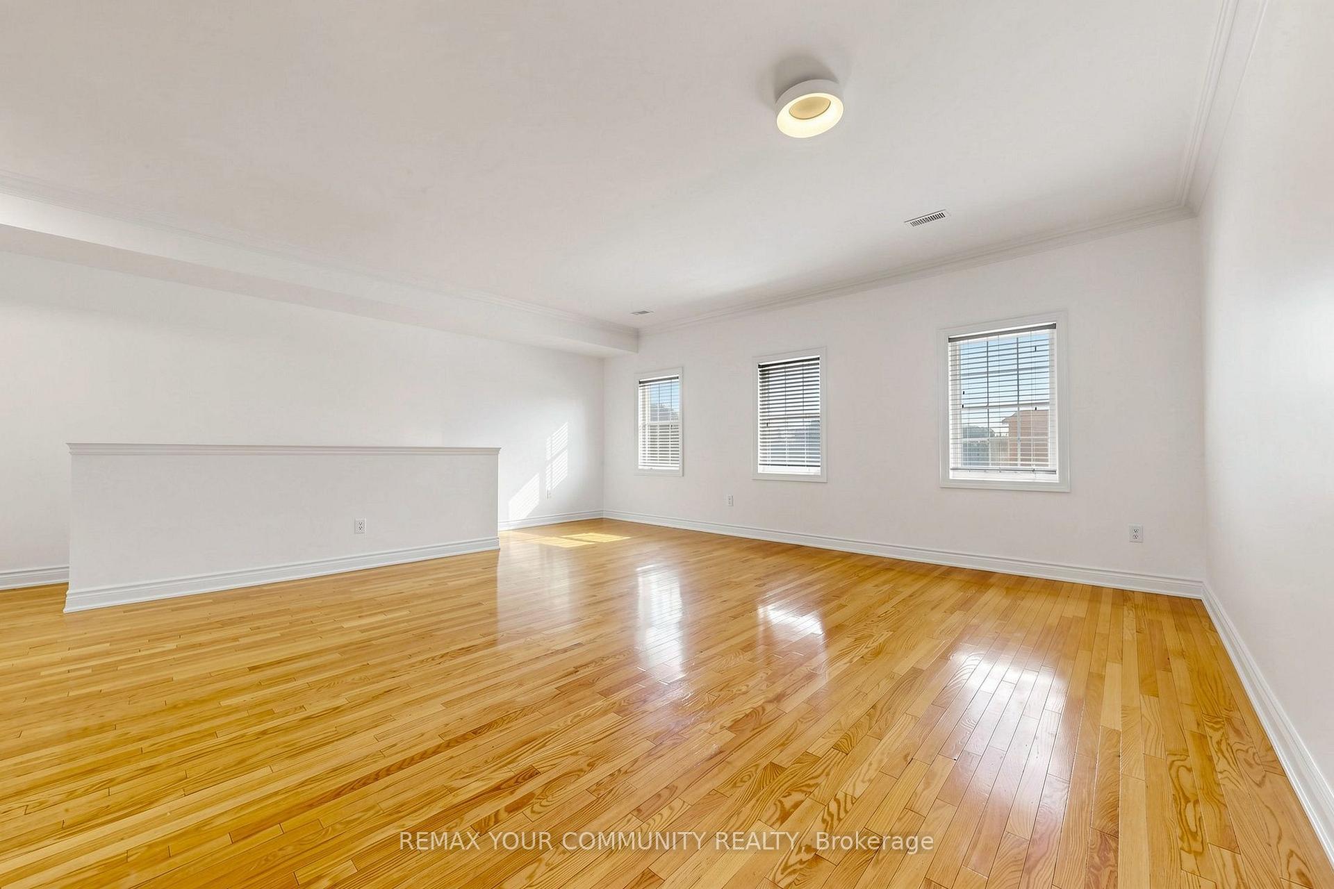 Photo 16 of 2298 Major Mackenzie Drive, Vaughan, Maple — HOMEH