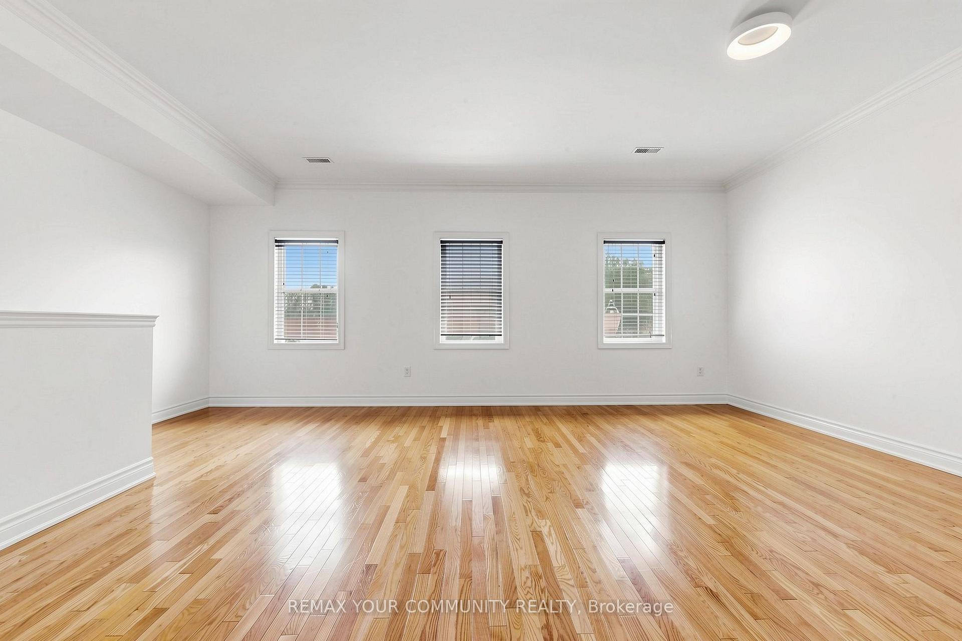 Photo 18 of 2298 Major Mackenzie Drive, Vaughan, Maple — HOMEH