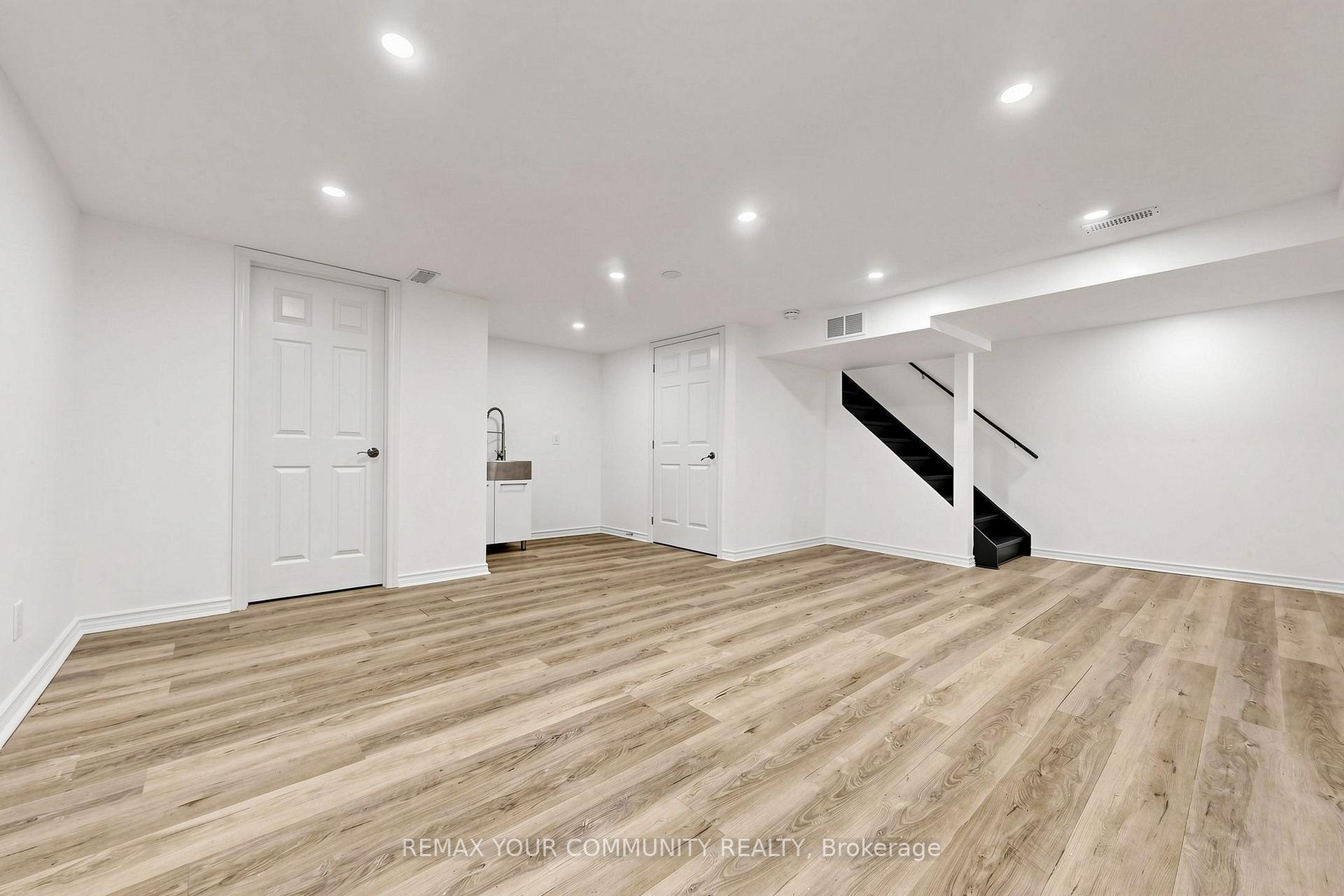 Photo 47 of 2298 Major Mackenzie Drive, Vaughan, Maple — HOMEH