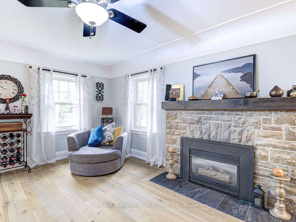 Photo 12 of 1007 North Shore Boulevard E, Burlington, LaSalle — HOMEH