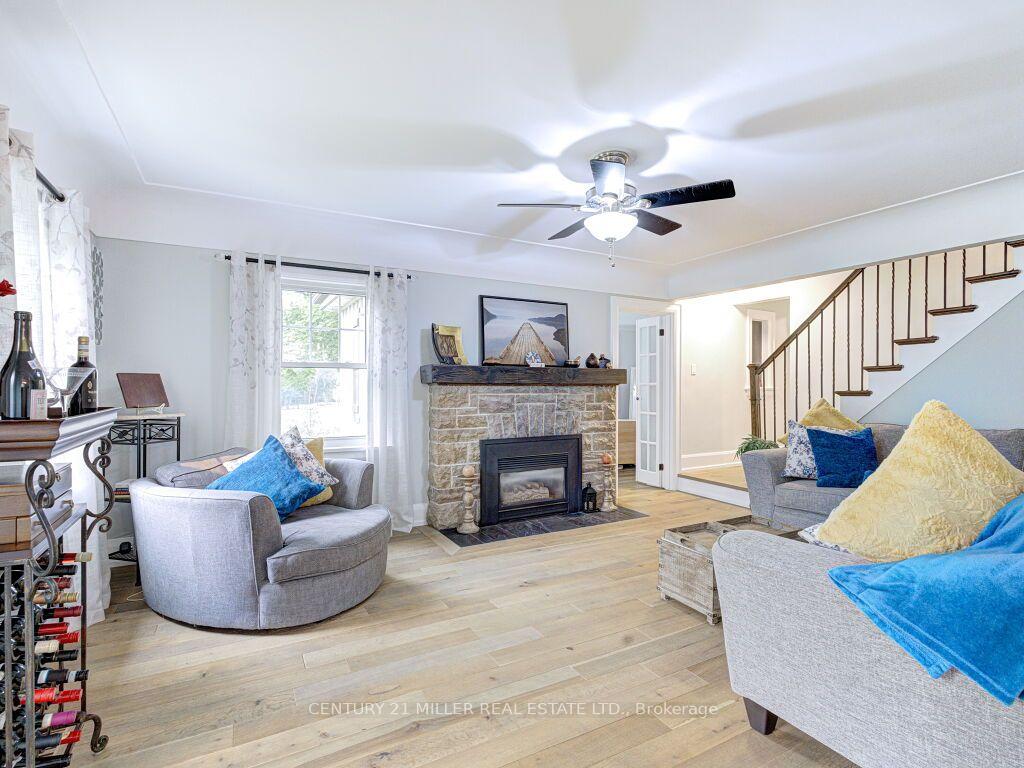 Photo 13 of 1007 North Shore Boulevard E, Burlington, LaSalle — HOMEH