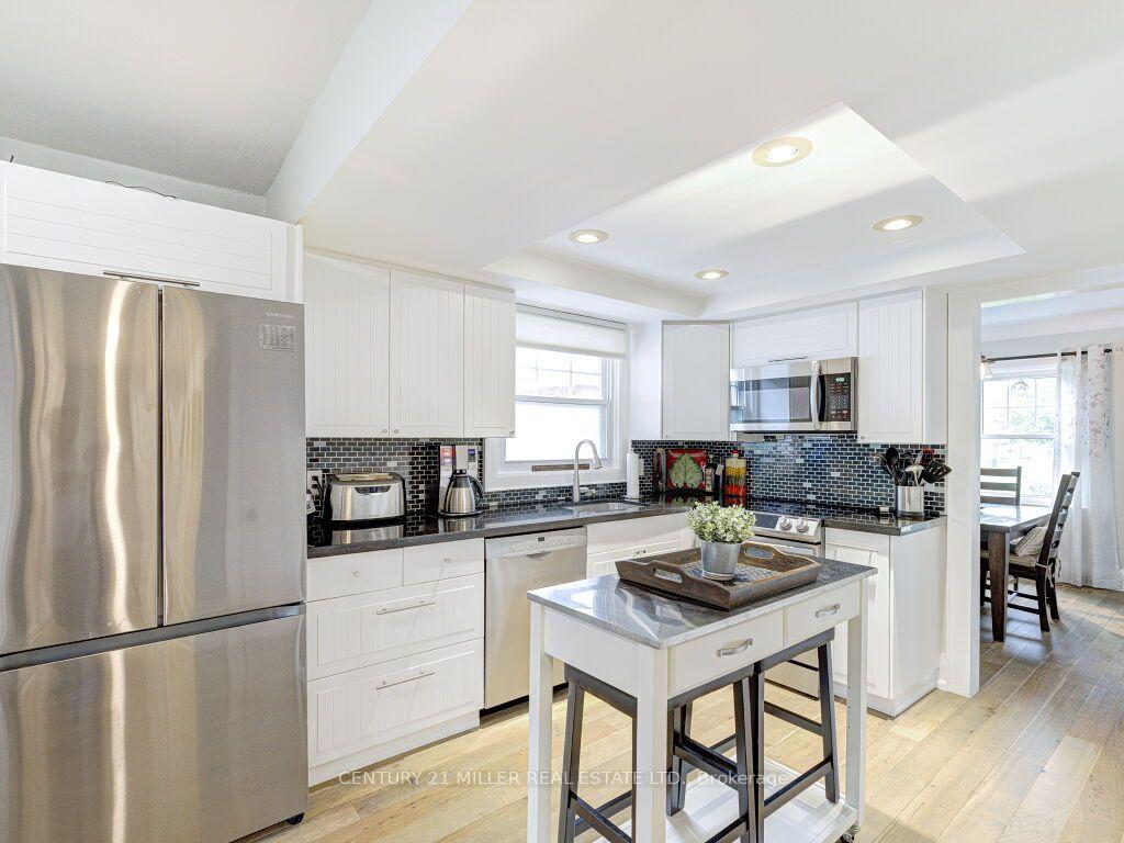Photo 19 of 1007 North Shore Boulevard E, Burlington, LaSalle — HOMEH