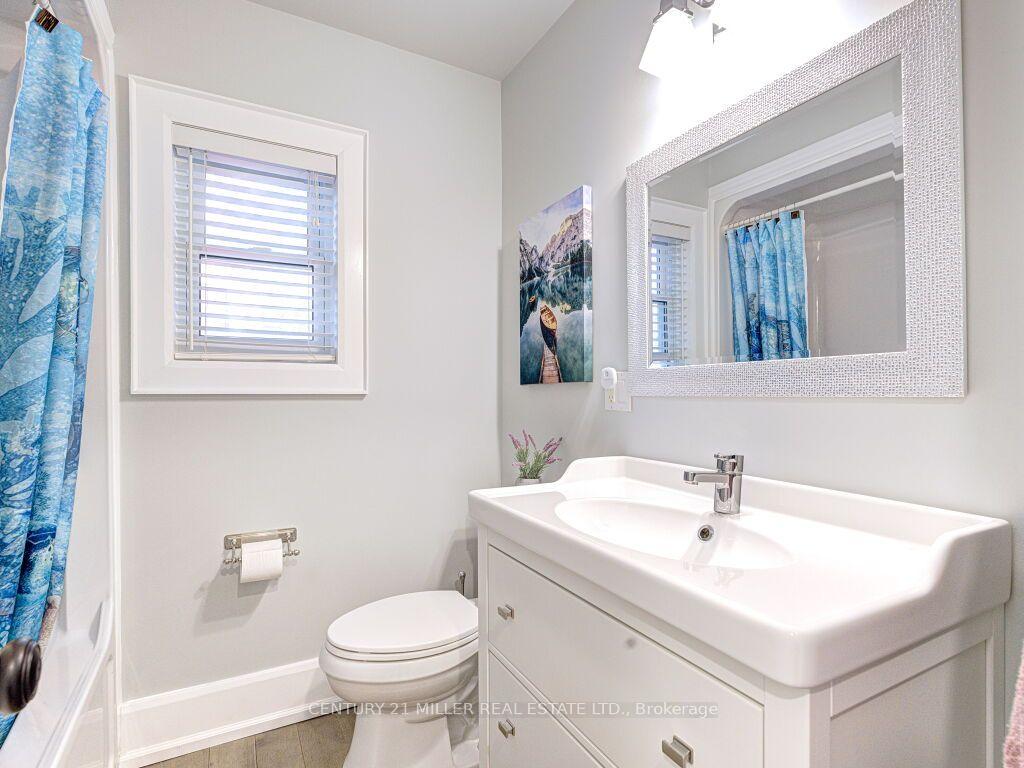 Photo 23 of 1007 North Shore Boulevard E, Burlington, LaSalle — HOMEH