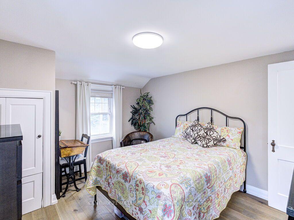 Photo 26 of 1007 North Shore Boulevard E, Burlington, LaSalle — HOMEH