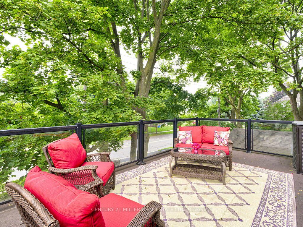 Photo 33 of 1007 North Shore Boulevard E, Burlington, LaSalle — HOMEH