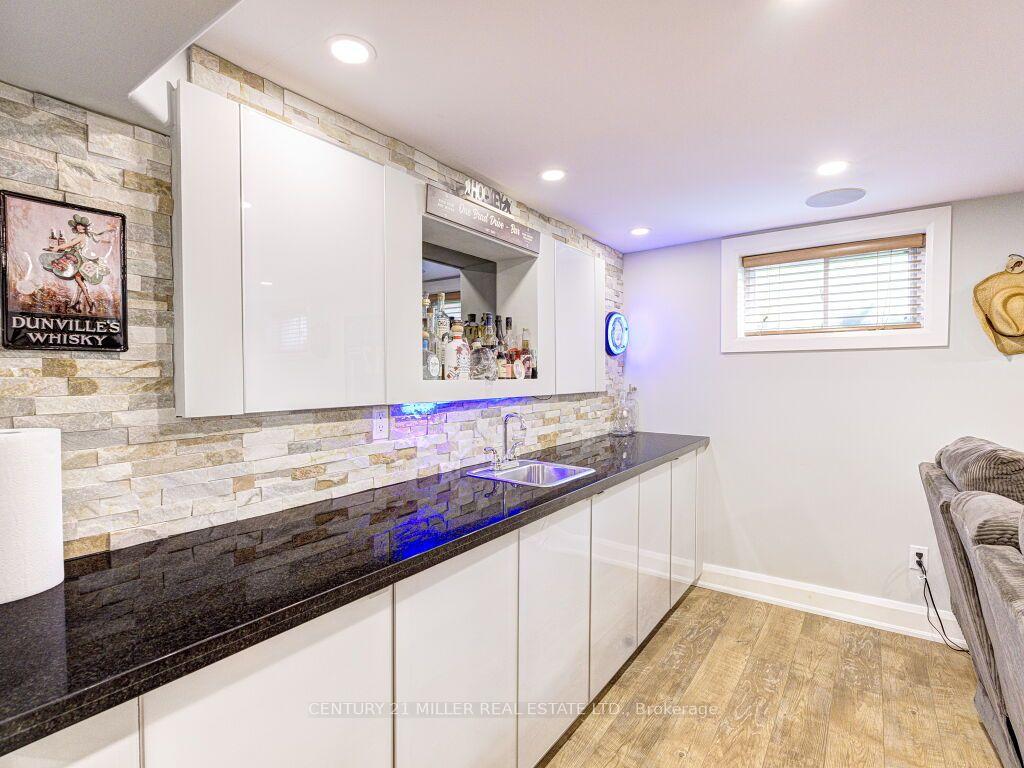 Photo 35 of 1007 North Shore Boulevard E, Burlington, LaSalle — HOMEH
