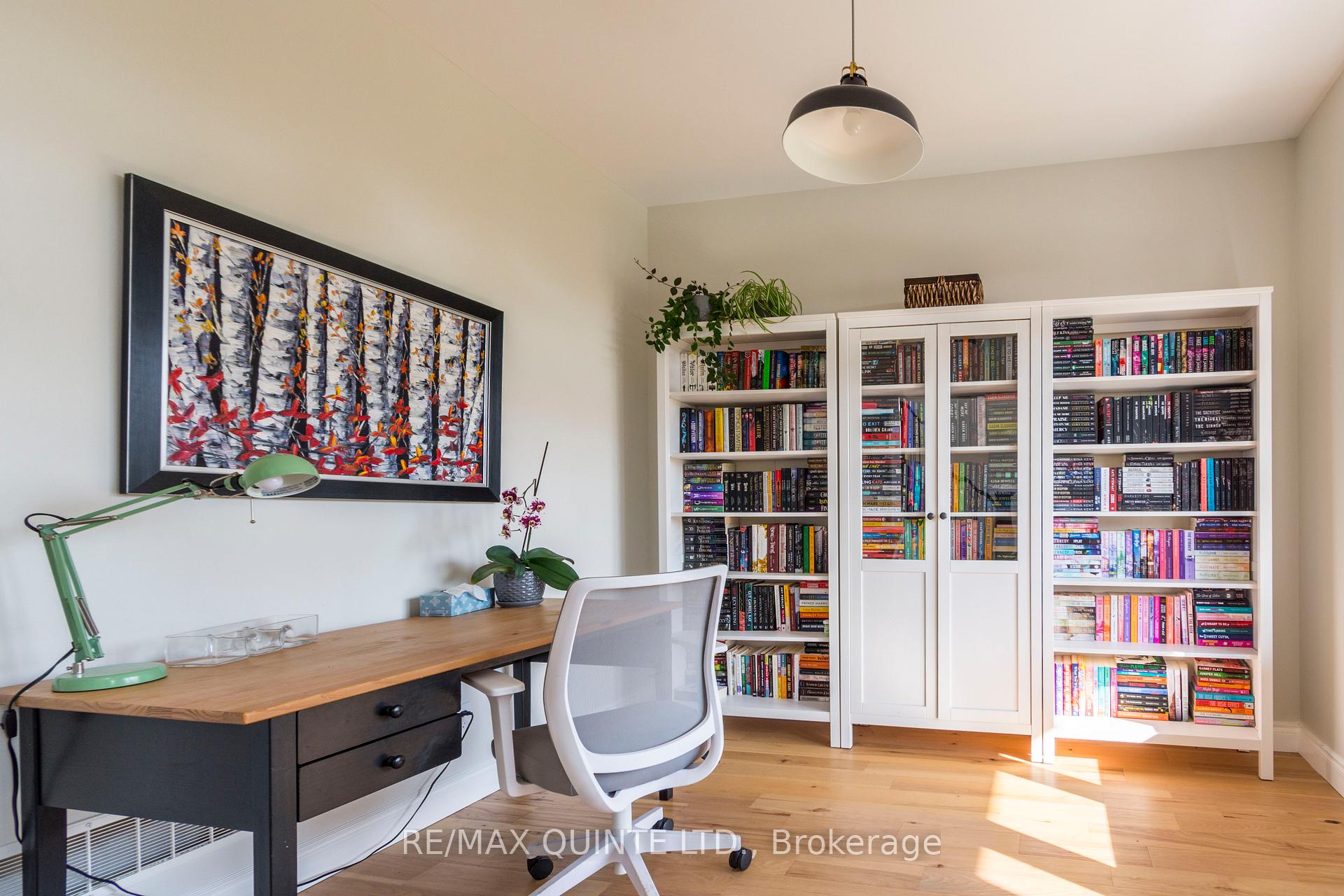 Photo 7 of 104 Hampton Ridge Drive, Belleville, Thurlow Ward — HOMEH