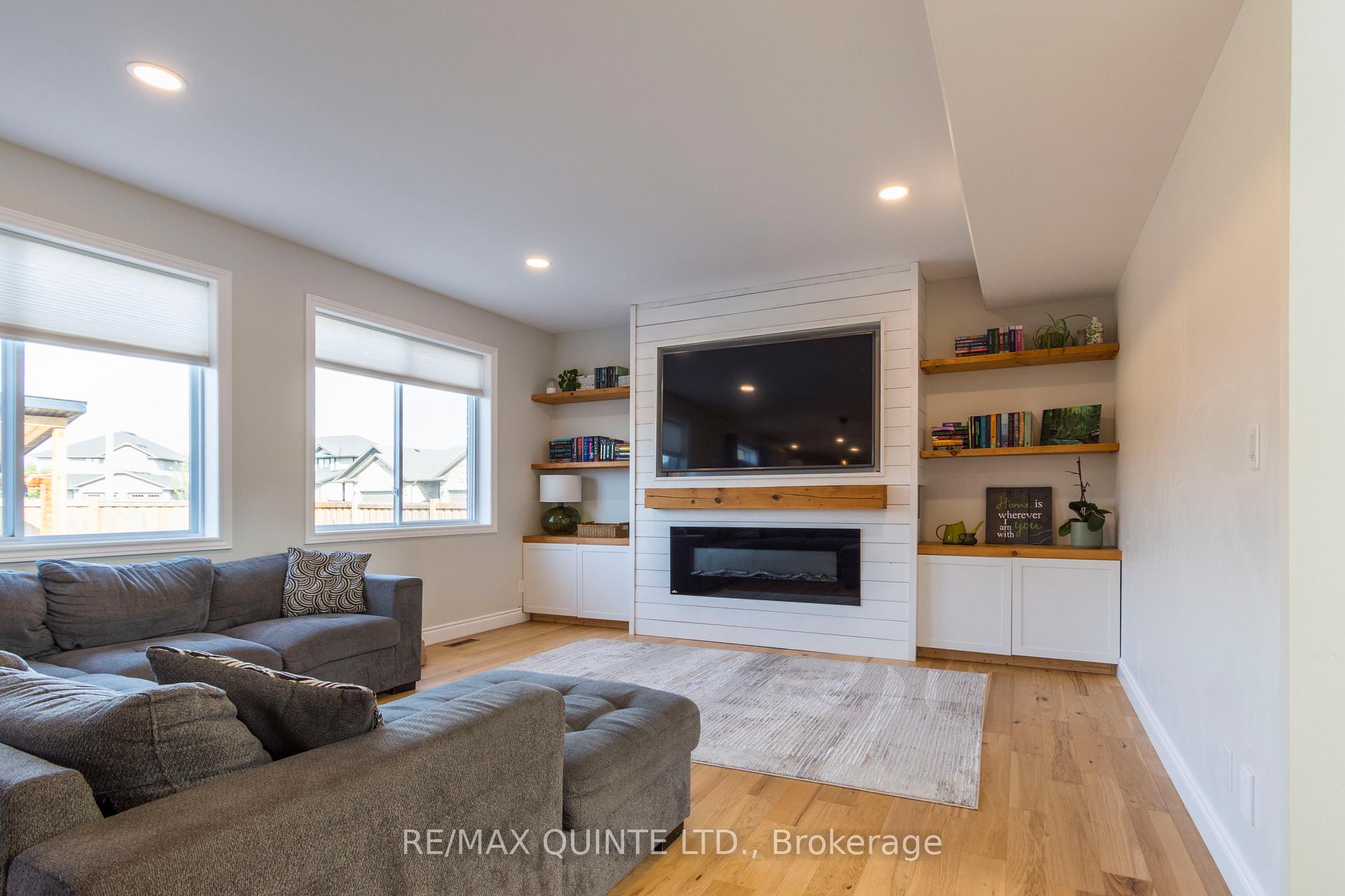 Photo 8 of 104 Hampton Ridge Drive, Belleville, Thurlow Ward — HOMEH