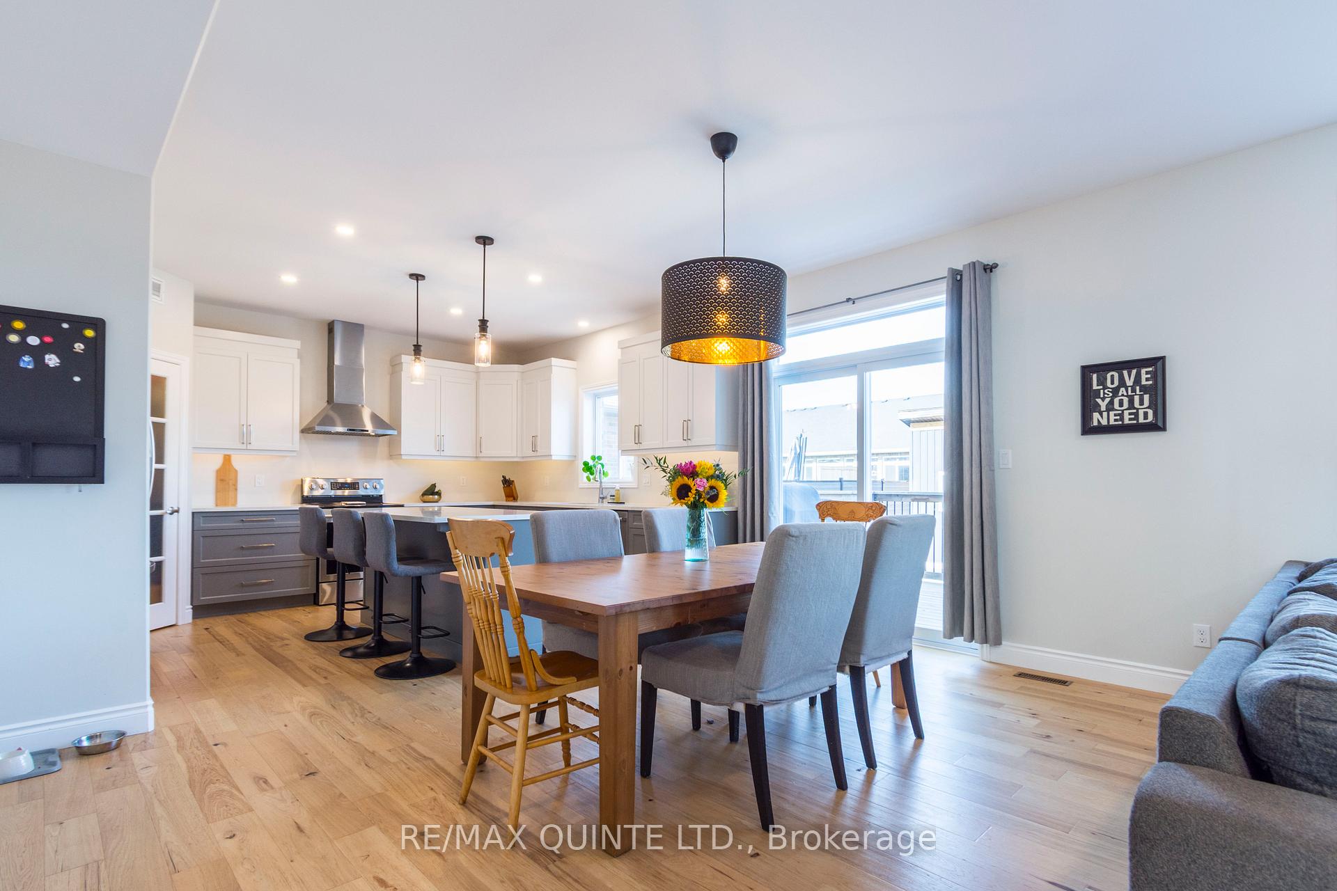 Photo 11 of 104 Hampton Ridge Drive, Belleville, Thurlow Ward — HOMEH