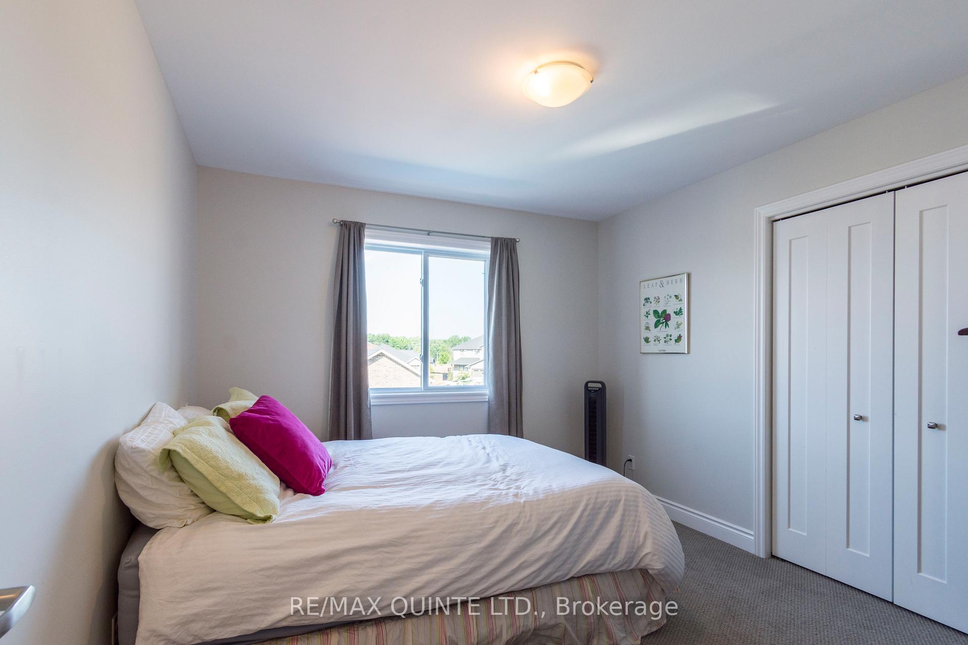 Photo 22 of 104 Hampton Ridge Drive, Belleville, Thurlow Ward — HOMEH
