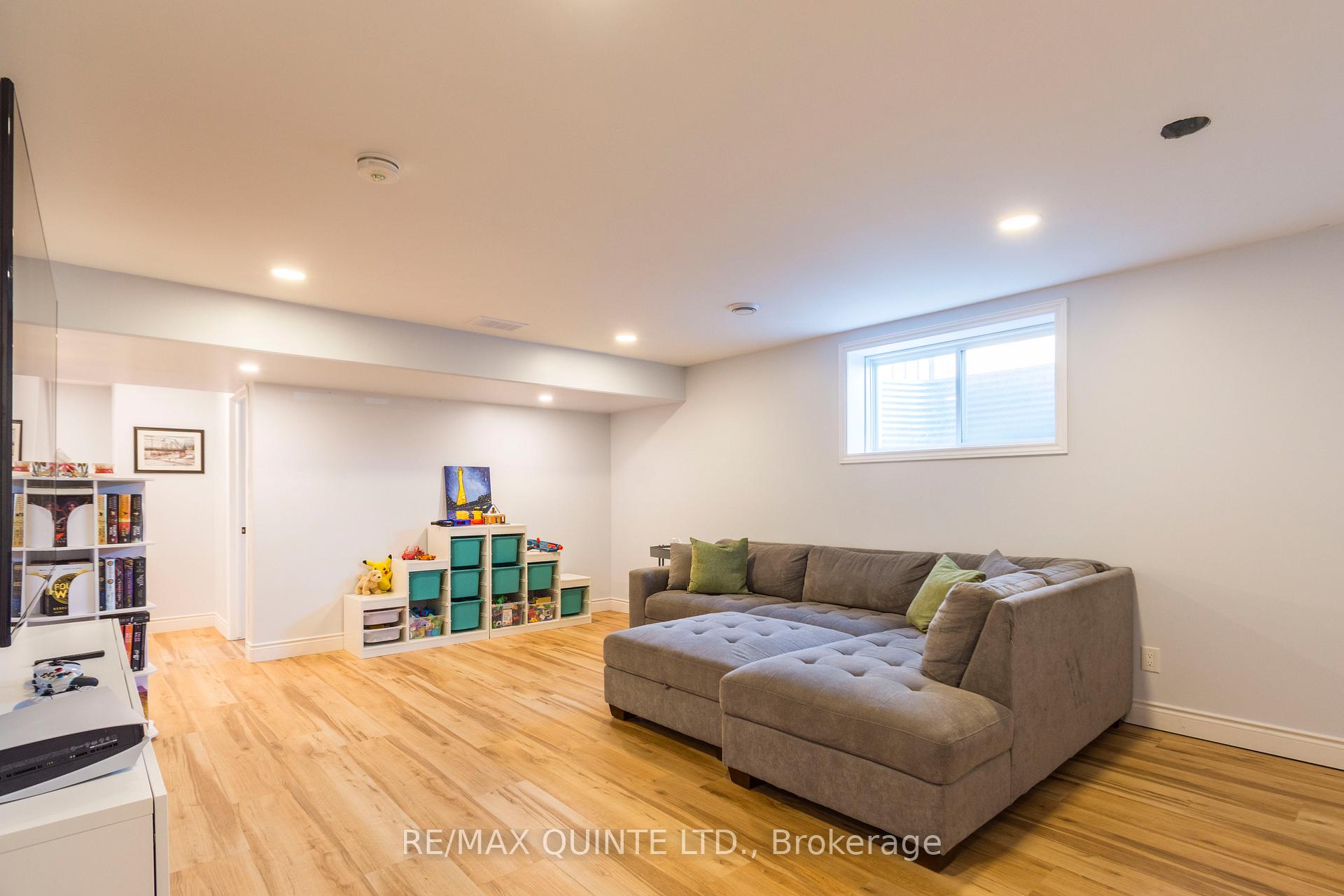 Photo 26 of 104 Hampton Ridge Drive, Belleville, Thurlow Ward — HOMEH