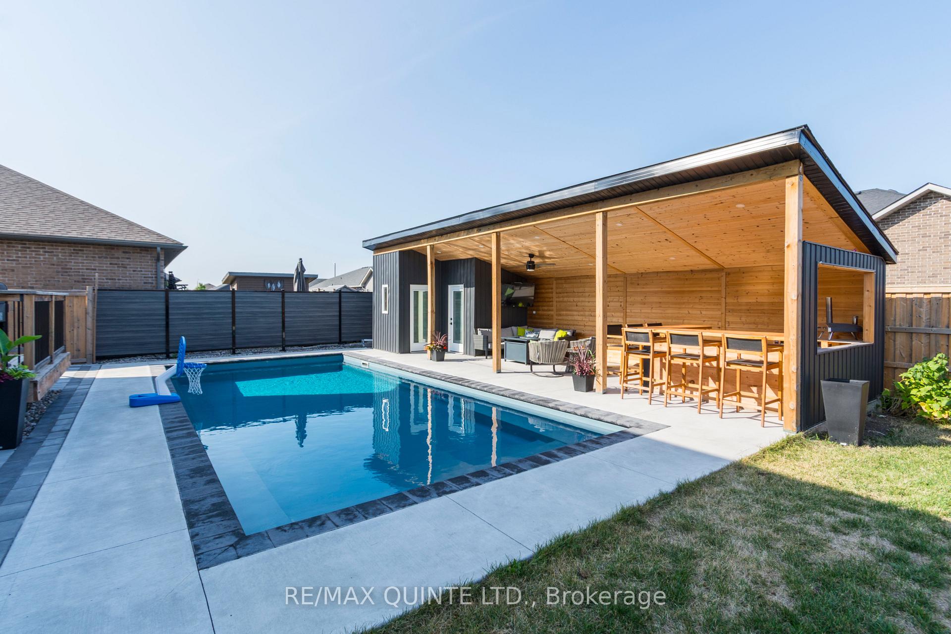 Photo 32 of 104 Hampton Ridge Drive, Belleville, Thurlow Ward — HOMEH