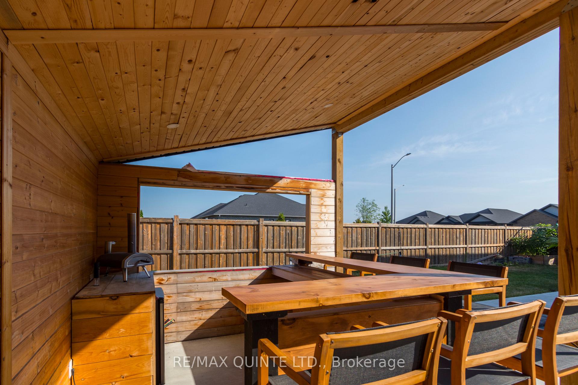 Photo 35 of 104 Hampton Ridge Drive, Belleville, Thurlow Ward — HOMEH