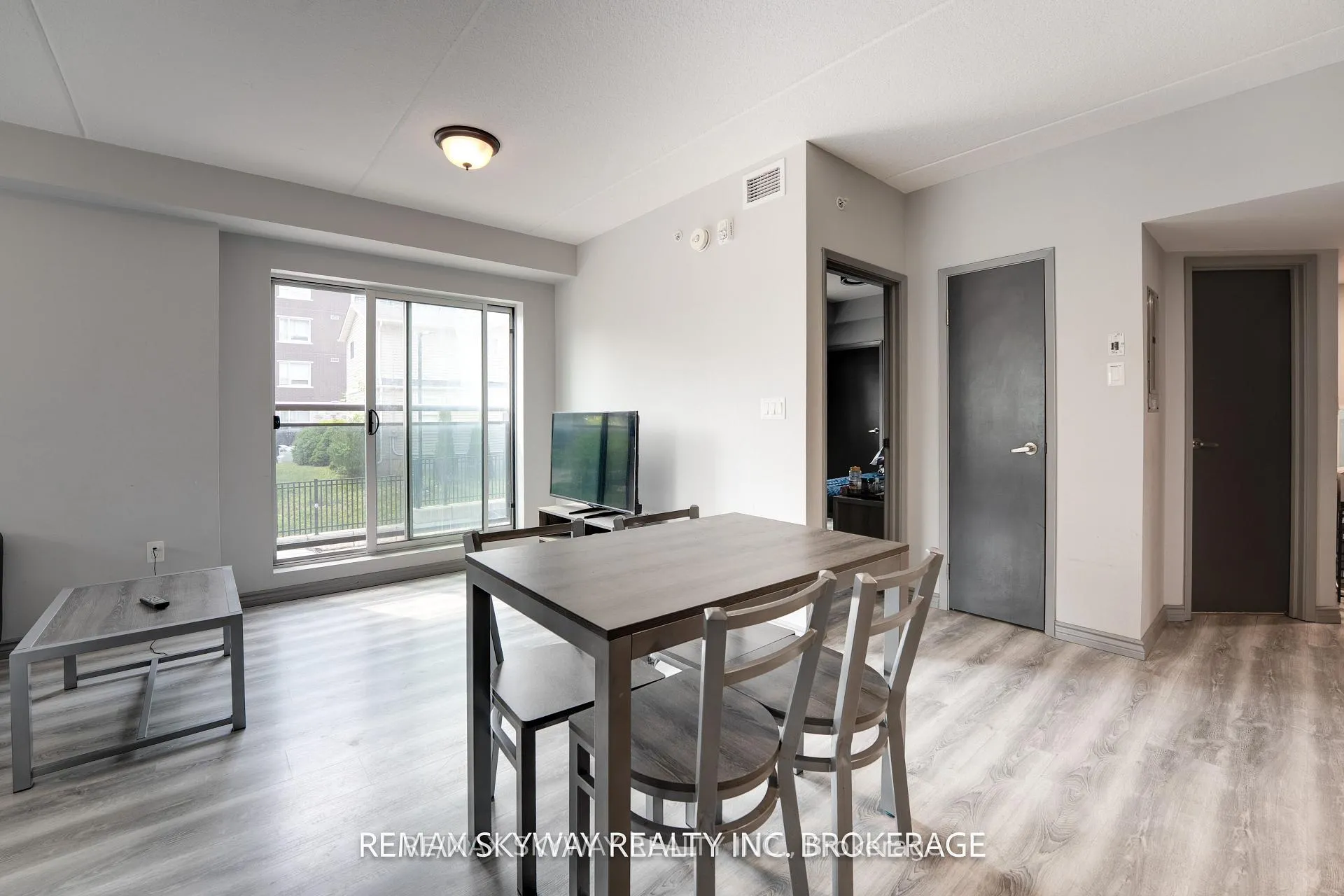 Photo 11 of Unit H203, 275 Larch Street, Waterloo, Beechwood/University — HOMEH