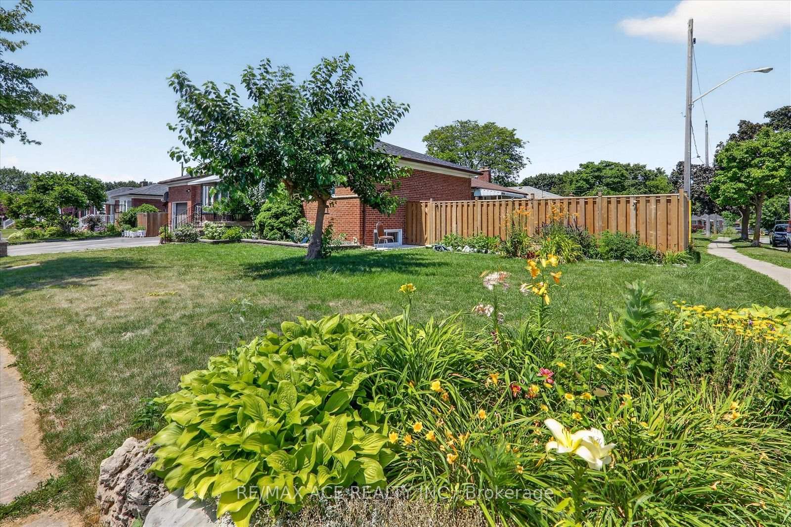 Photo 7 of 60 Chillery Avenue, Scarborough, Eglinton East — HOMEH