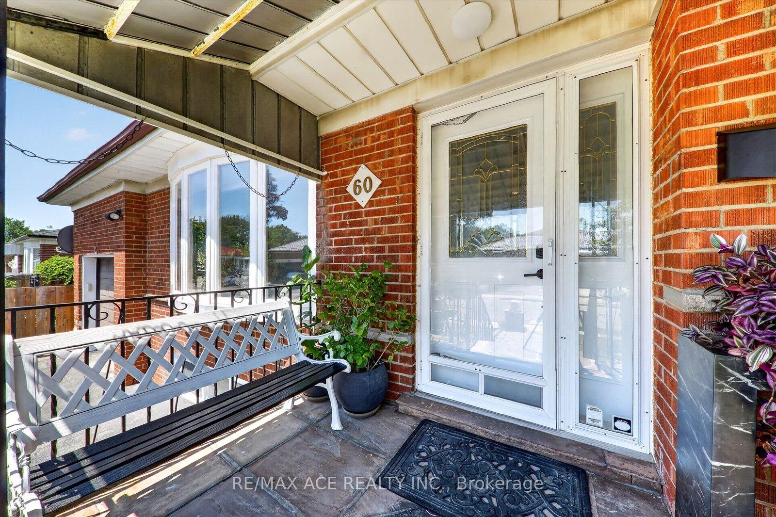 Photo 8 of 60 Chillery Avenue, Scarborough, Eglinton East — HOMEH