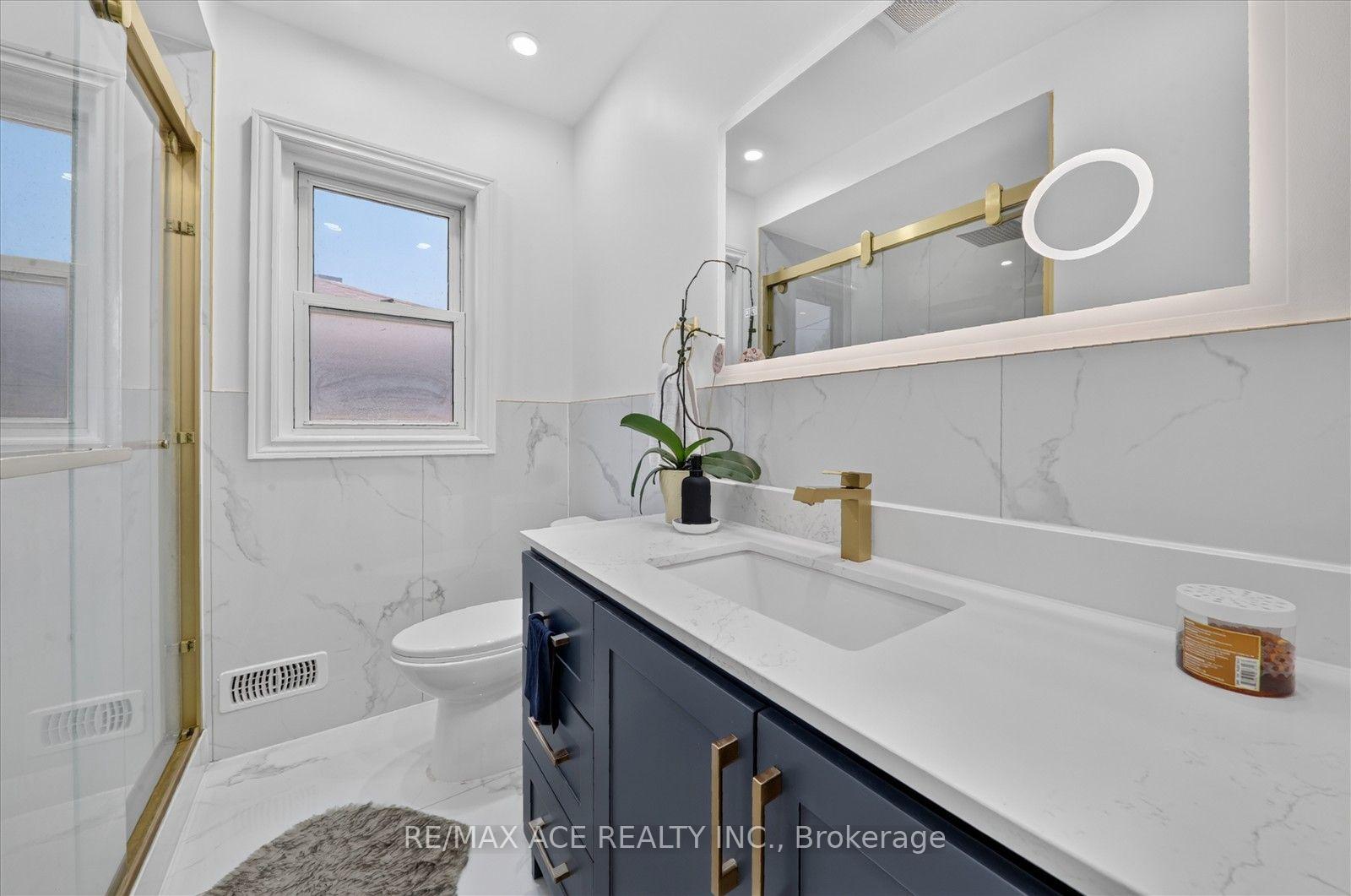 Photo 17 of 60 Chillery Avenue, Scarborough, Eglinton East — HOMEH