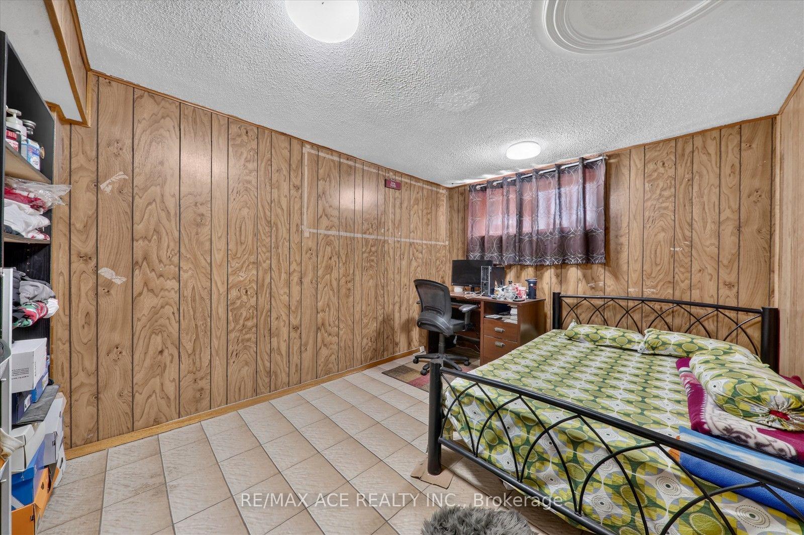 Photo 31 of 60 Chillery Avenue, Scarborough, Eglinton East — HOMEH