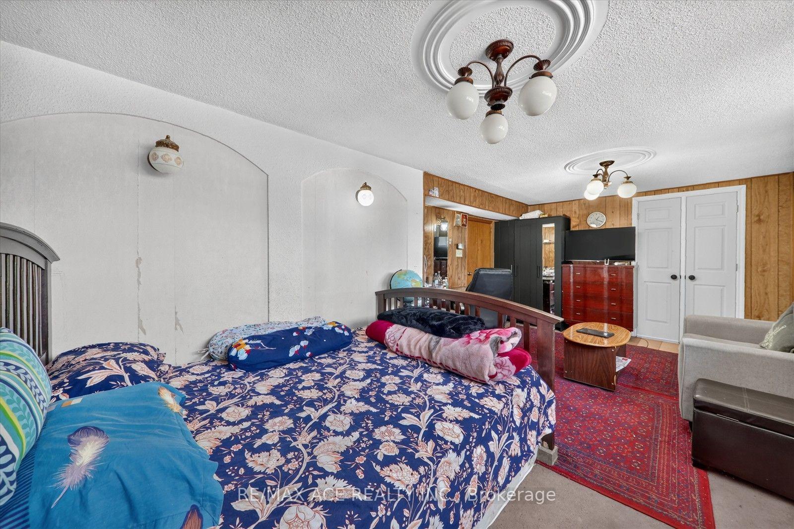 Photo 35 of 60 Chillery Avenue, Scarborough, Eglinton East — HOMEH