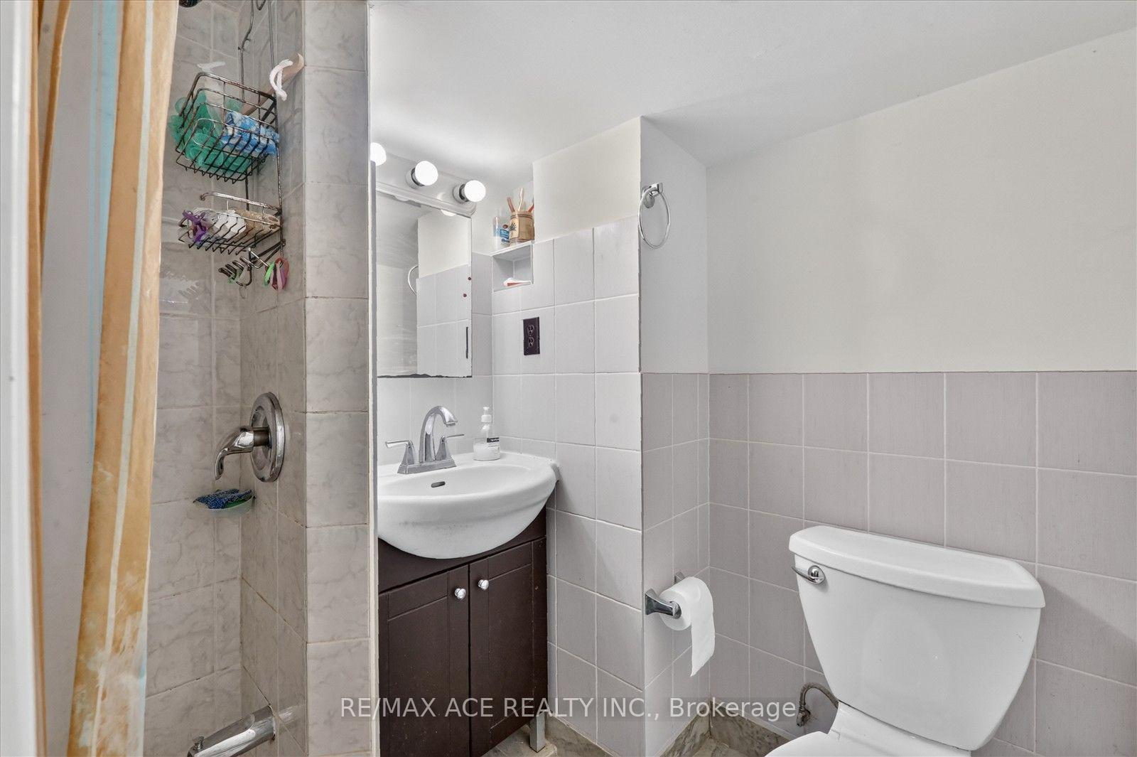 Photo 36 of 60 Chillery Avenue, Scarborough, Eglinton East — HOMEH
