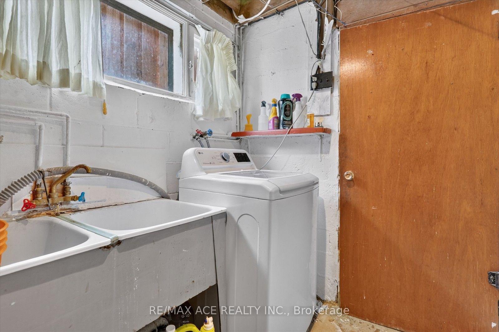 Photo 37 of 60 Chillery Avenue, Scarborough, Eglinton East — HOMEH