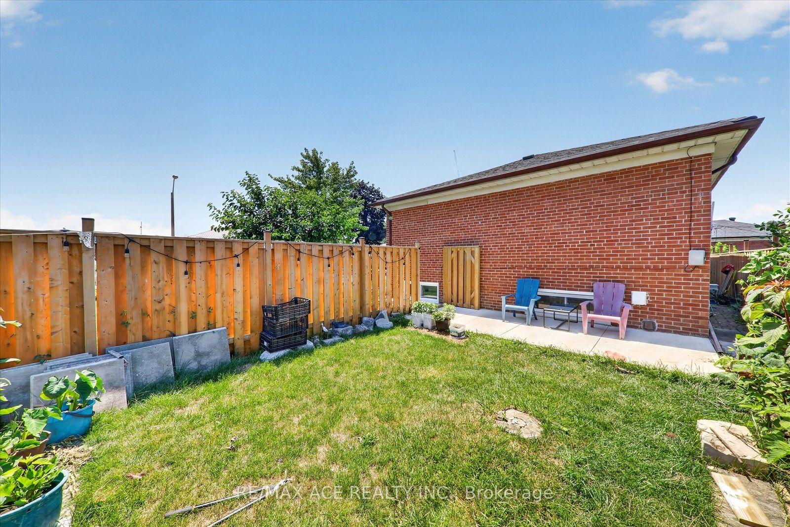 Photo 41 of 60 Chillery Avenue, Scarborough, Eglinton East — HOMEH