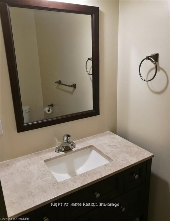 Photo 11 of 2239 Dale Ridge Drive, Oakville, West Oak Trails — HOMEH