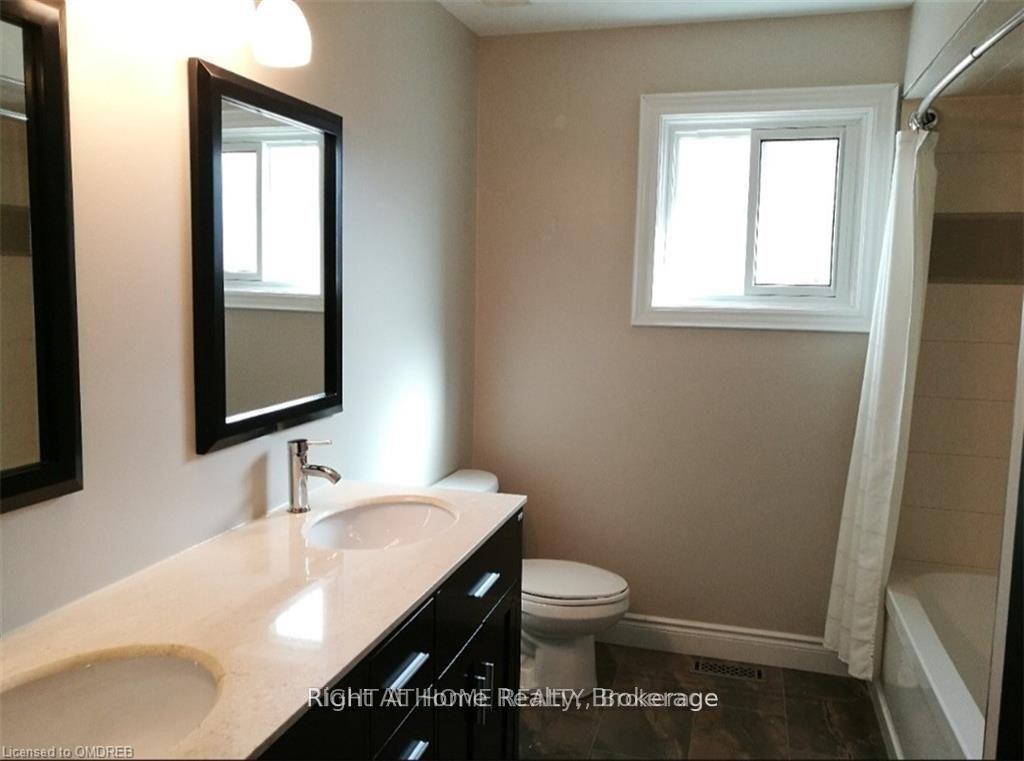 Photo 14 of 2239 Dale Ridge Drive, Oakville, West Oak Trails — HOMEH
