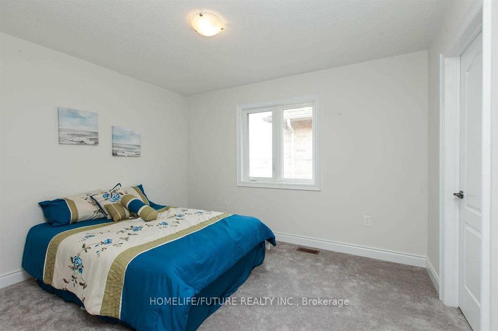 Photo 5 of Unit Bsmt, 31 Hayeraft Street, Whitby, Williamsburg — HOMEH