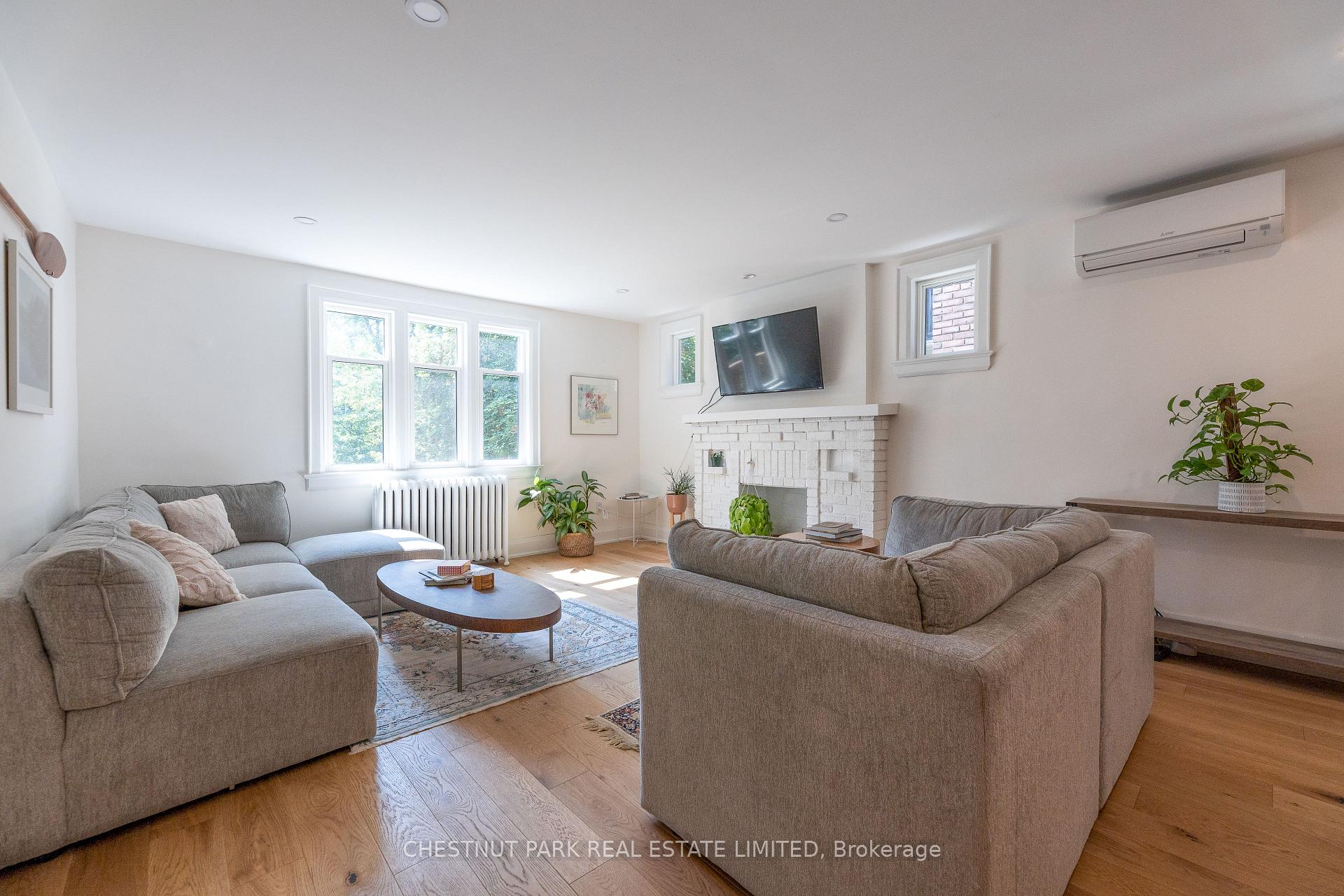 Photo 2 of Unit B, 49 Springmount Avenue, Toronto, Corso Italia-Davenport — HOMEH