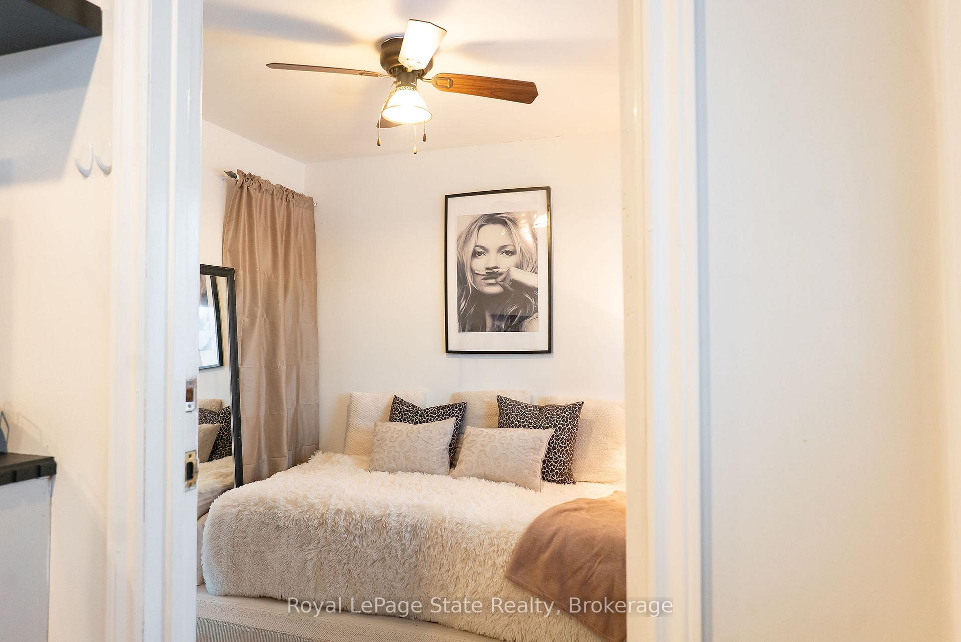 Photo 8 of 717 Knox Avenue, Hamilton, Parkview — HOMEH