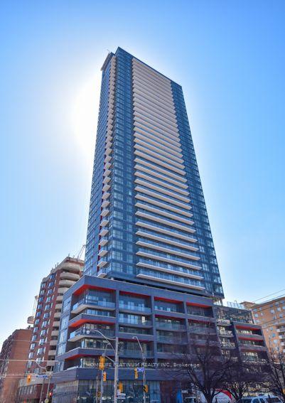 Front of Unit 4206, 150 Dundas Street