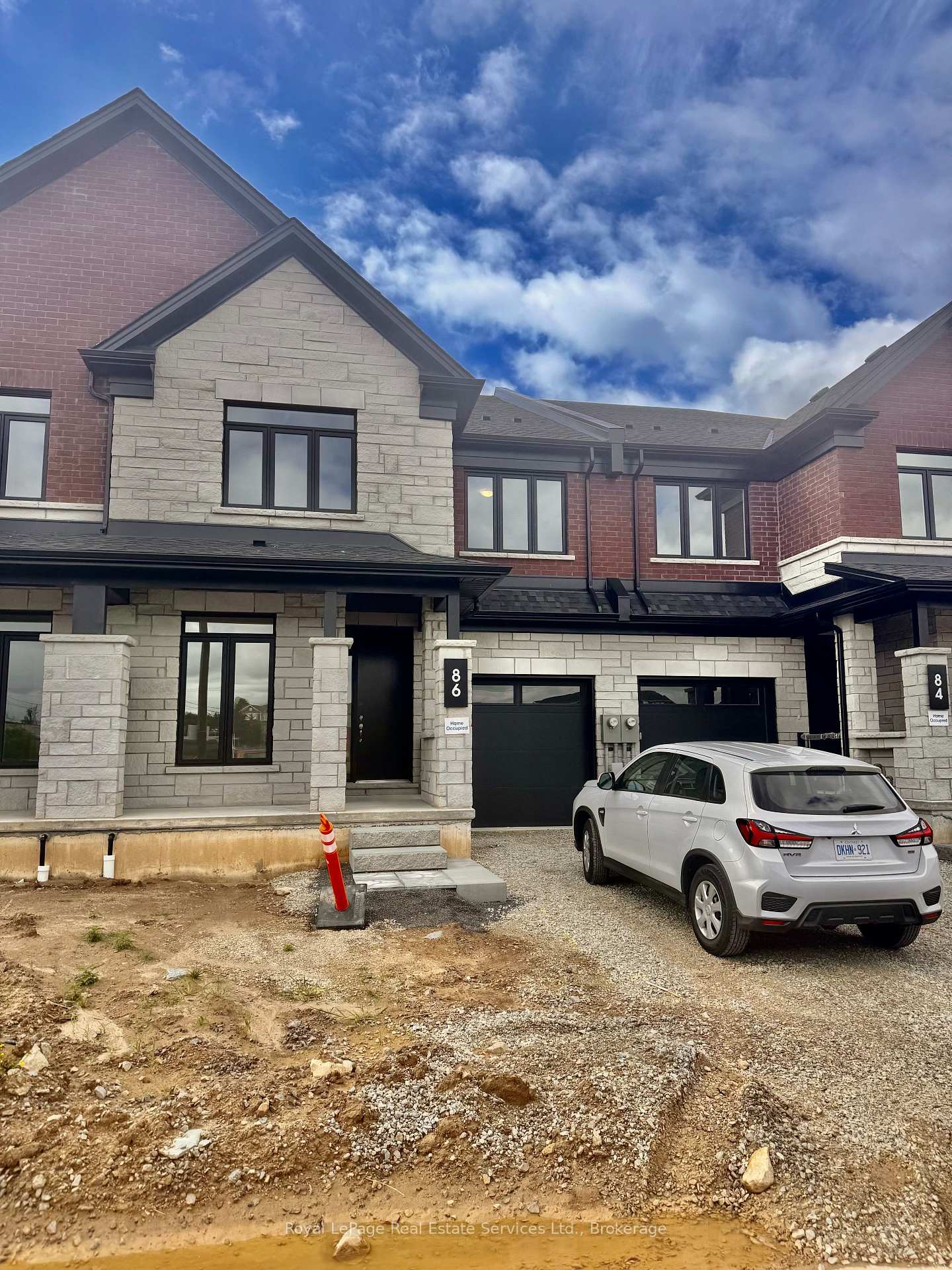 Photo 1 of 86 Valley Trail Place, Hamilton, Waterdown — HOMEH