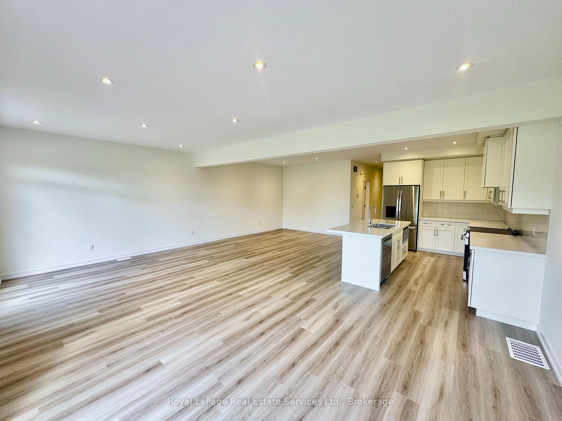 Photo 6 of 86 Valley Trail Place, Hamilton, Waterdown — HOMEH