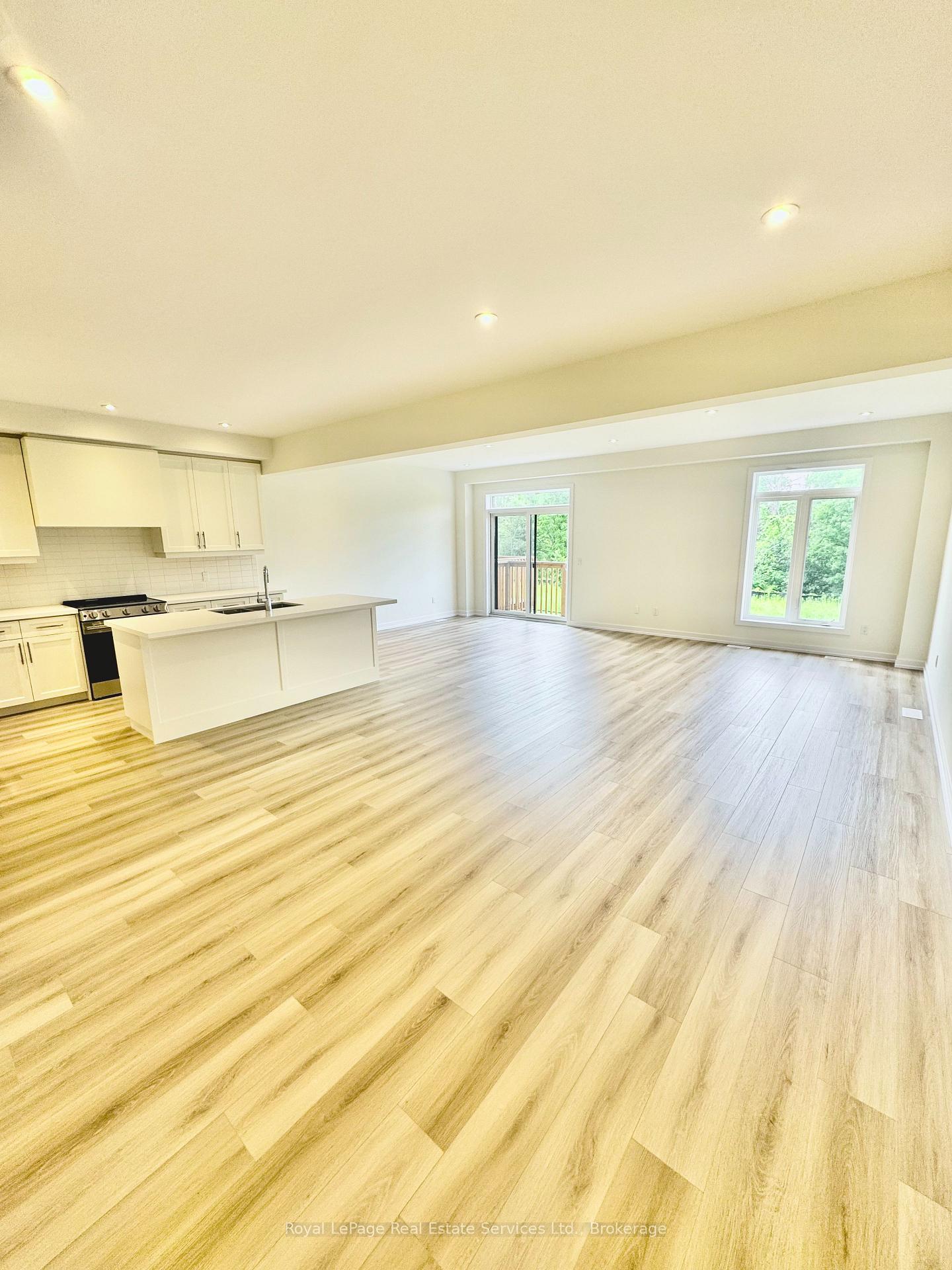 Photo 7 of 86 Valley Trail Place, Hamilton, Waterdown — HOMEH